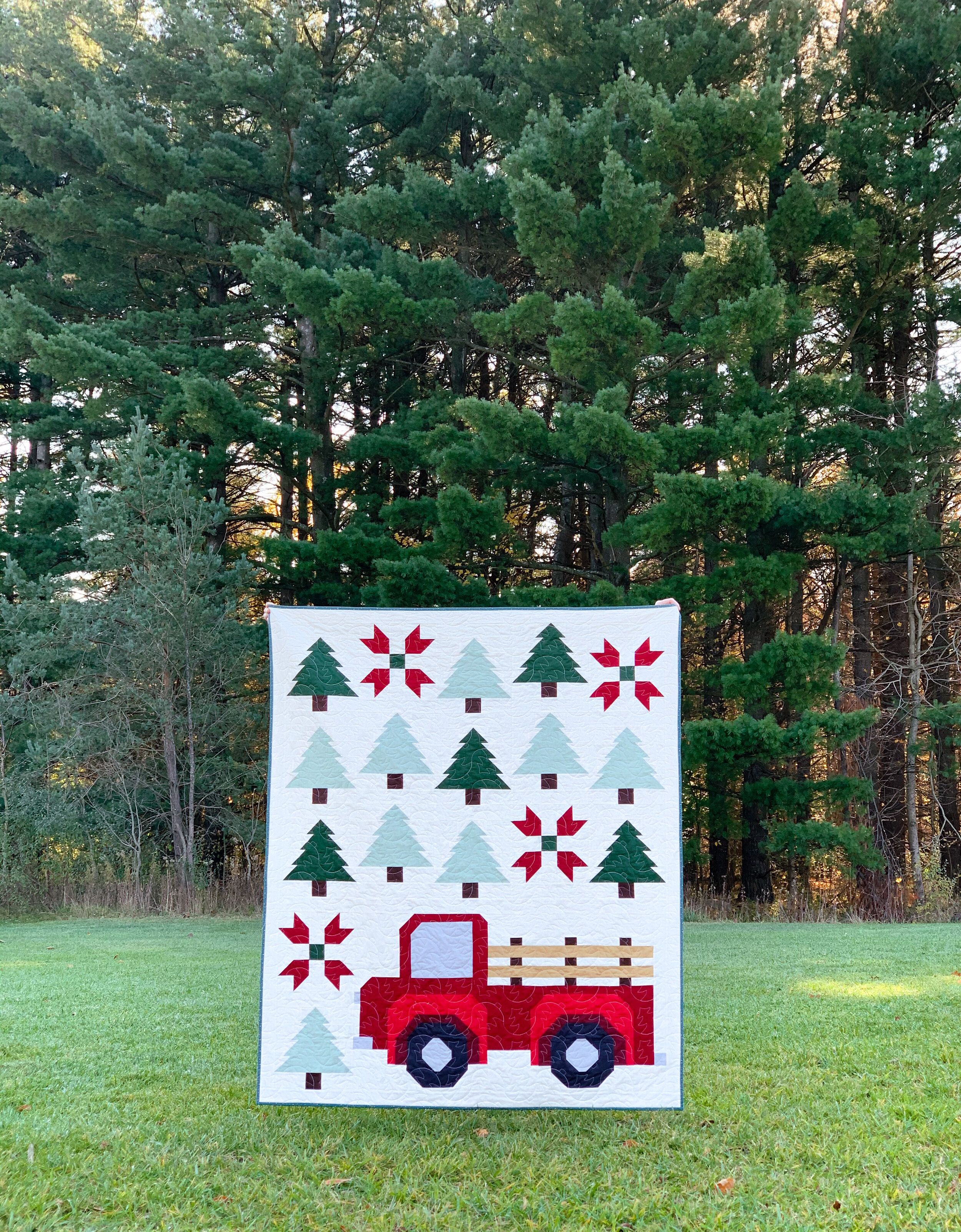 27+ Christmas Tree Barn Quilt Pattern