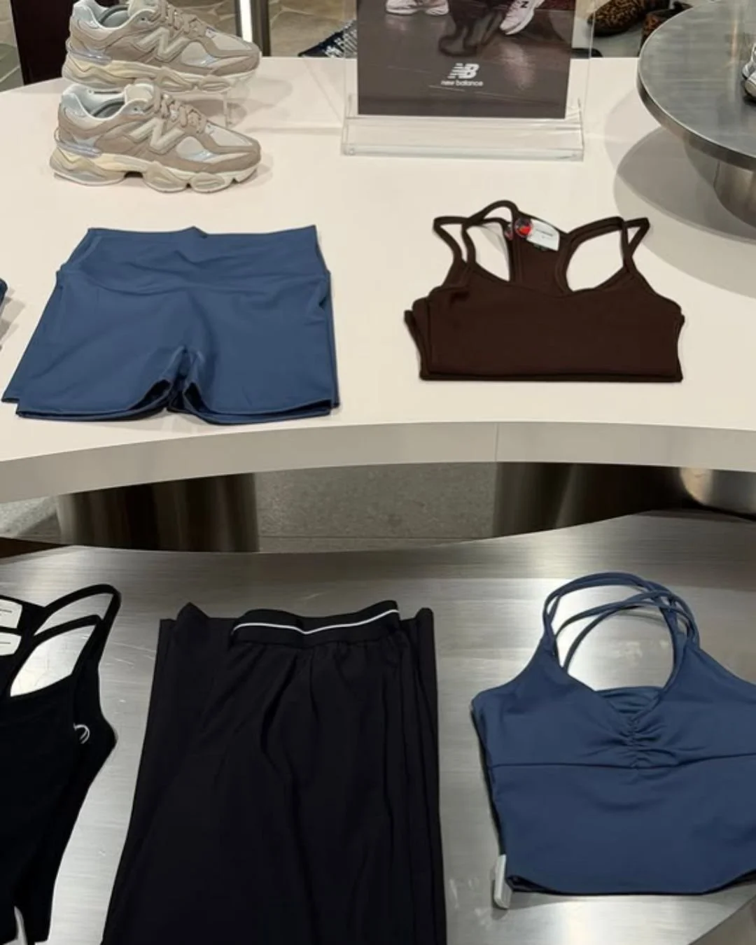 @stylerunner brings the best in activewear and sportstyle to Double Bay. Shop the latest arrivals in-store at STYLERUNNER, Cosmopolitan Centre now.

#Stylerunner #CosmopolitanCentre #DoubleBay #Activewear #SportStyle #SydneyFitness #DoubleBayShopping