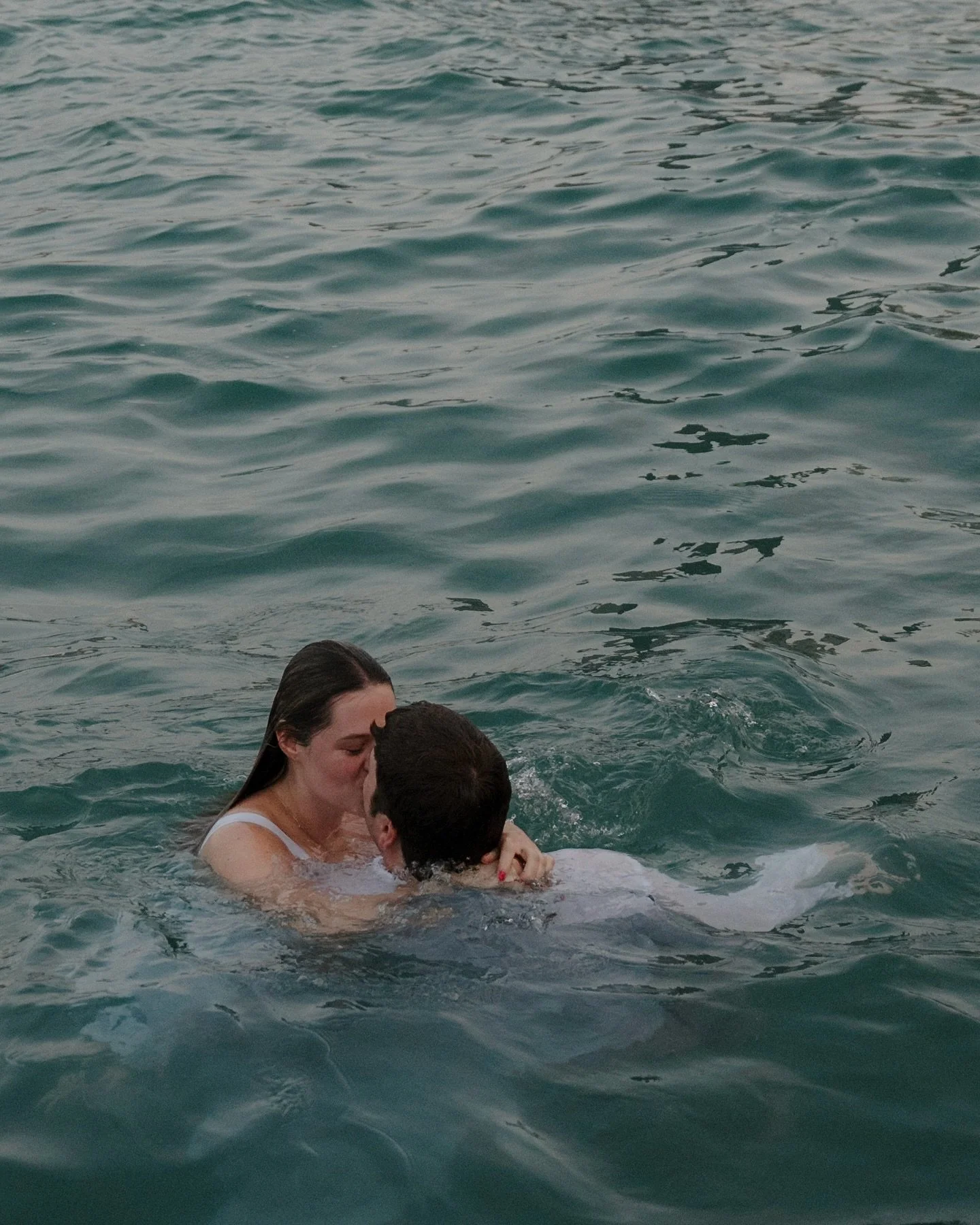 M + S : in the LAKE! 

My goal was to have at least one of my couples this summer jump in the lake. They&rsquo;ve been ALL over my feeds and Pinterest boards lately and I&rsquo;ve been DYING to get a couple to do it. When Mary and I had our planning 