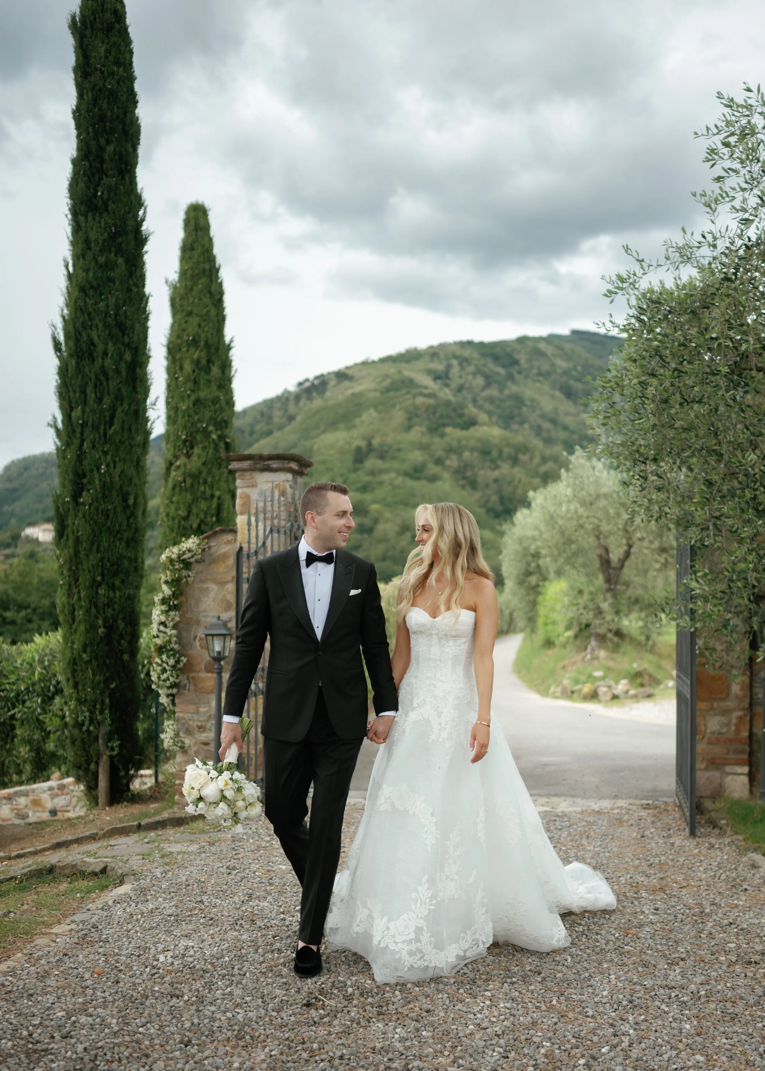 NB_TuscanyWedding_ChandlerAustinPhotography_SneakPeeks-3.jpg