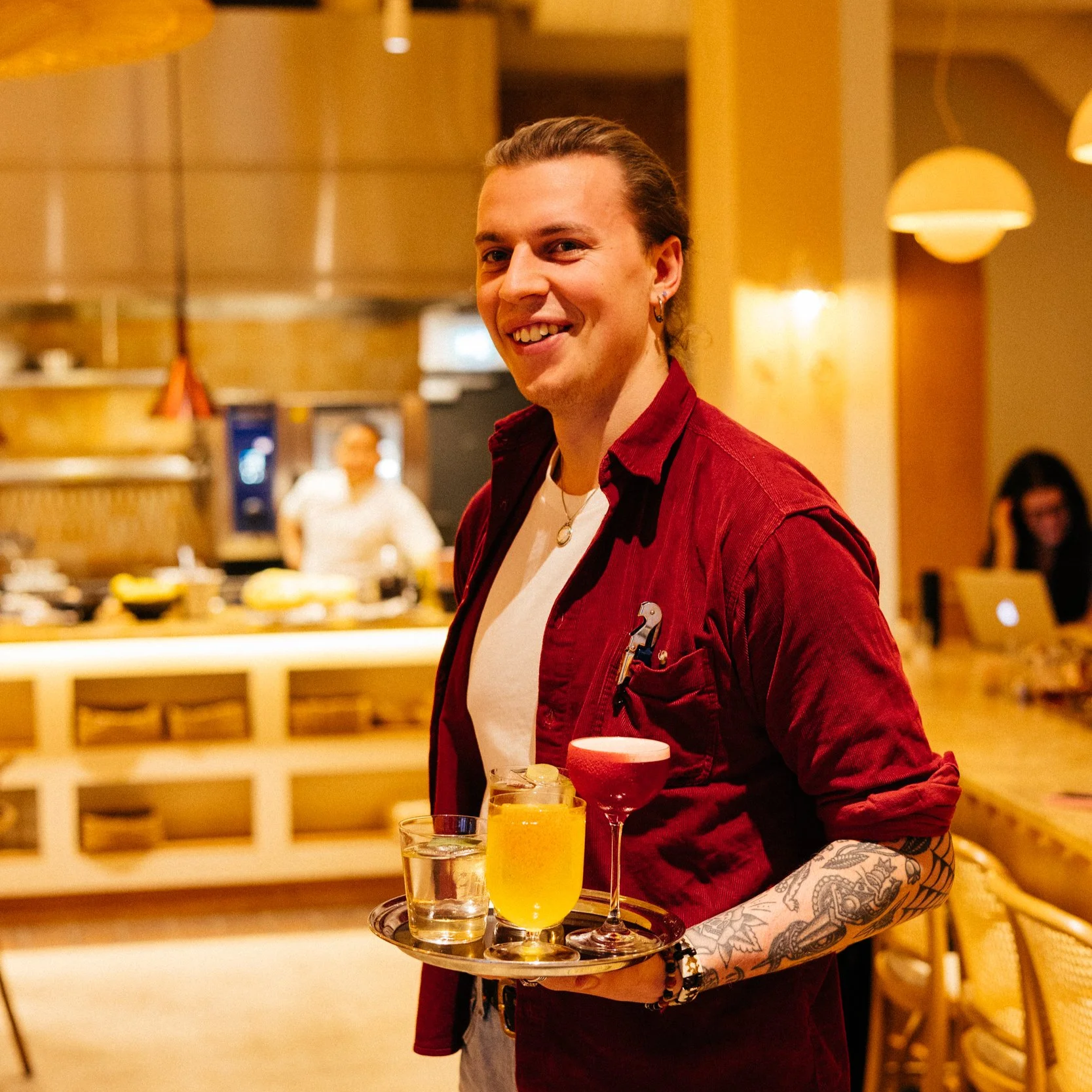 Vi söker extra servispersonal! -Chicca Belloni