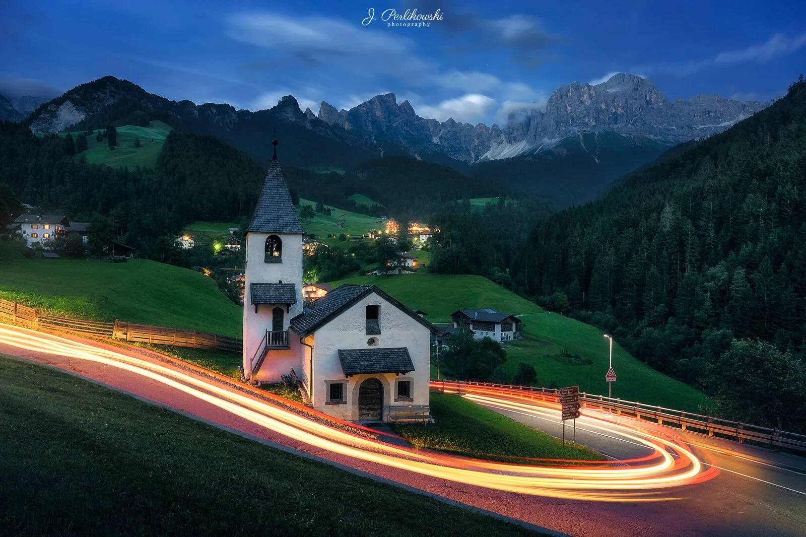 Dolomites night.jpg
