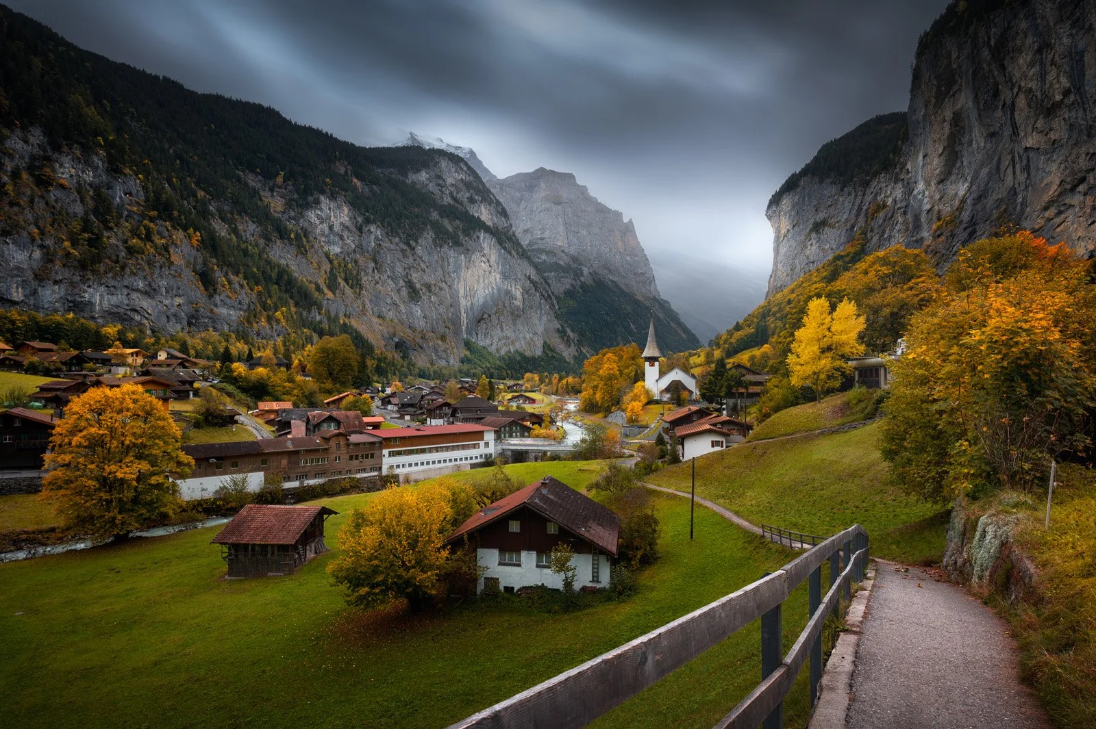 Lauterbrunnen FB.jpg