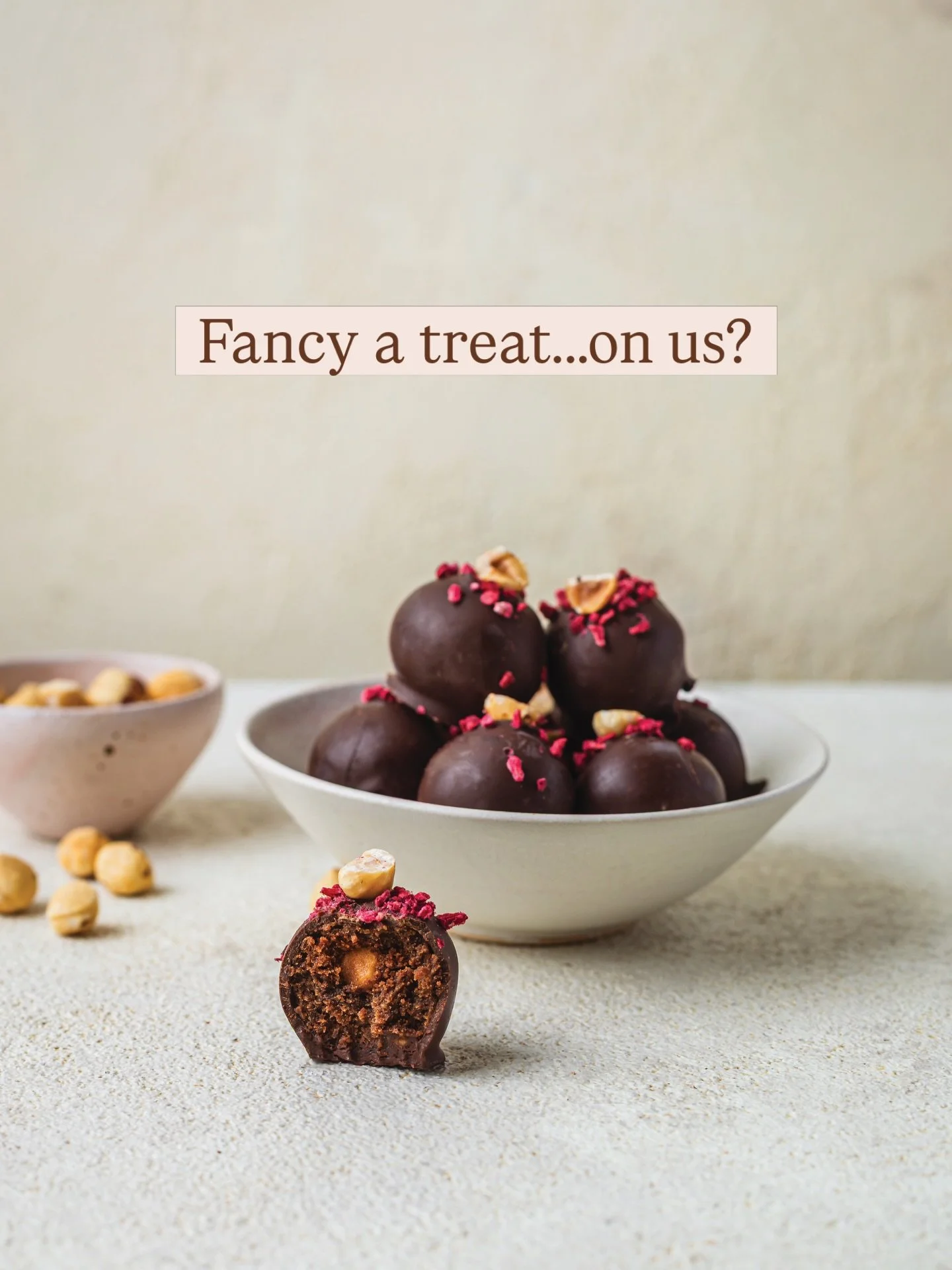 An end of May treat from us 🤎

From now until Monday 25th at midnight, enjoy FREE shipping on all online orders ✨
 (p.s excludes subscriptions)

Go on, treat yourself: ruafood.com 

#ruafood #freeshipping #healthysnacks