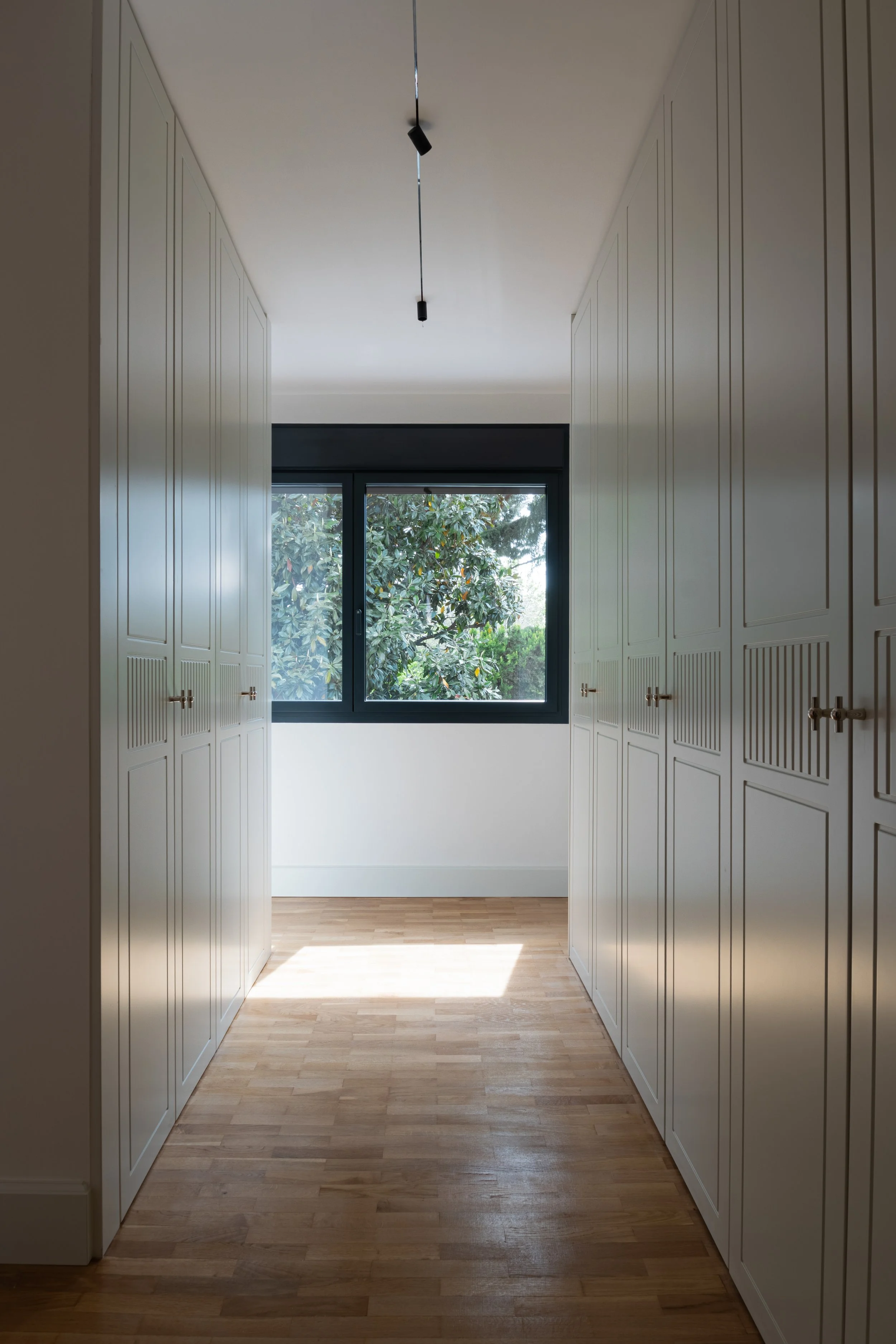 Ubicación: Calle Acamar (Aravaca, Madrid). Superficie:330m2 Año: 2025 Trabajo: Reforma en vivienda.