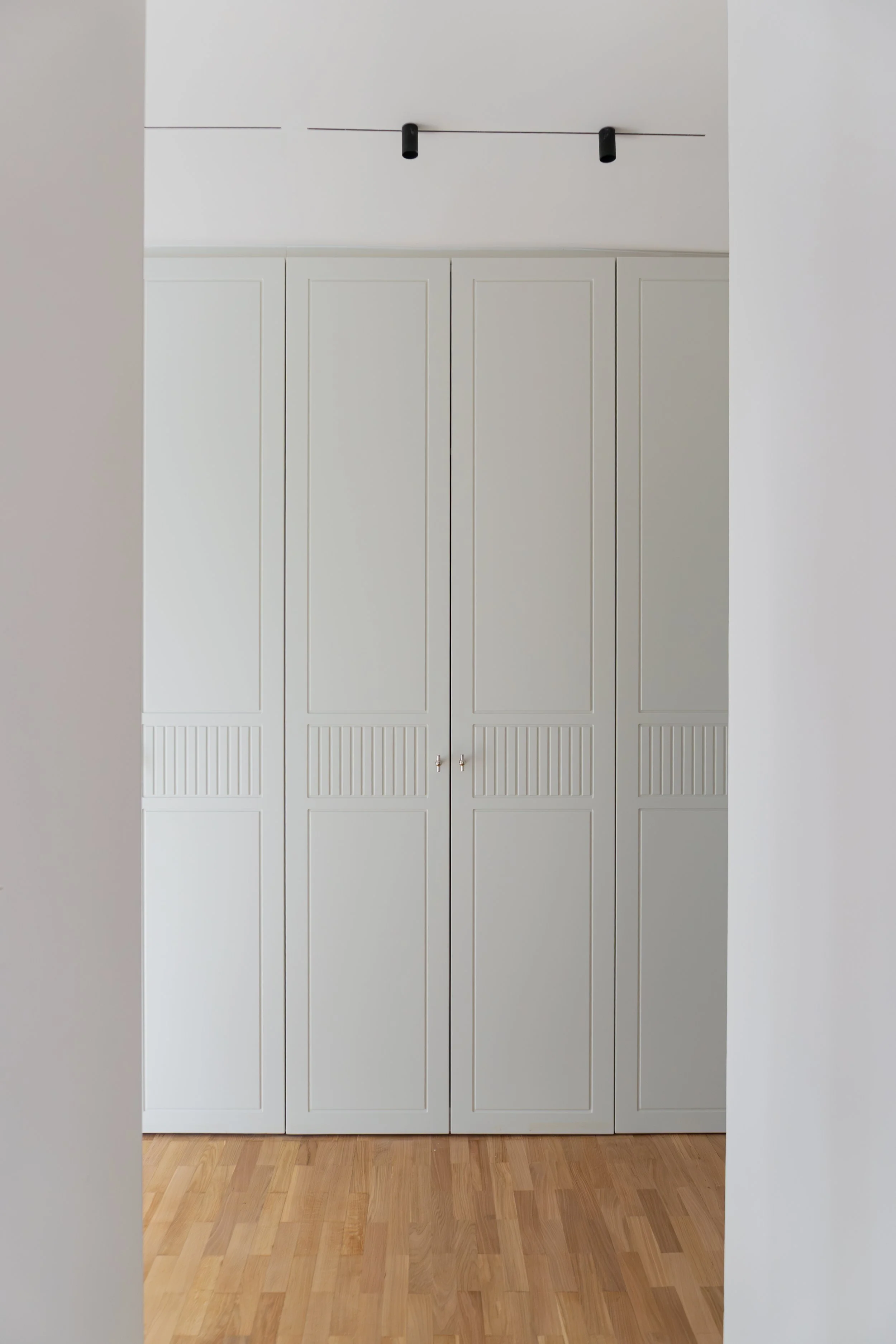 Ubicación: Calle Acamar (Aravaca, Madrid). Superficie:330m2 Año: 2025 Trabajo: Reforma en vivienda.