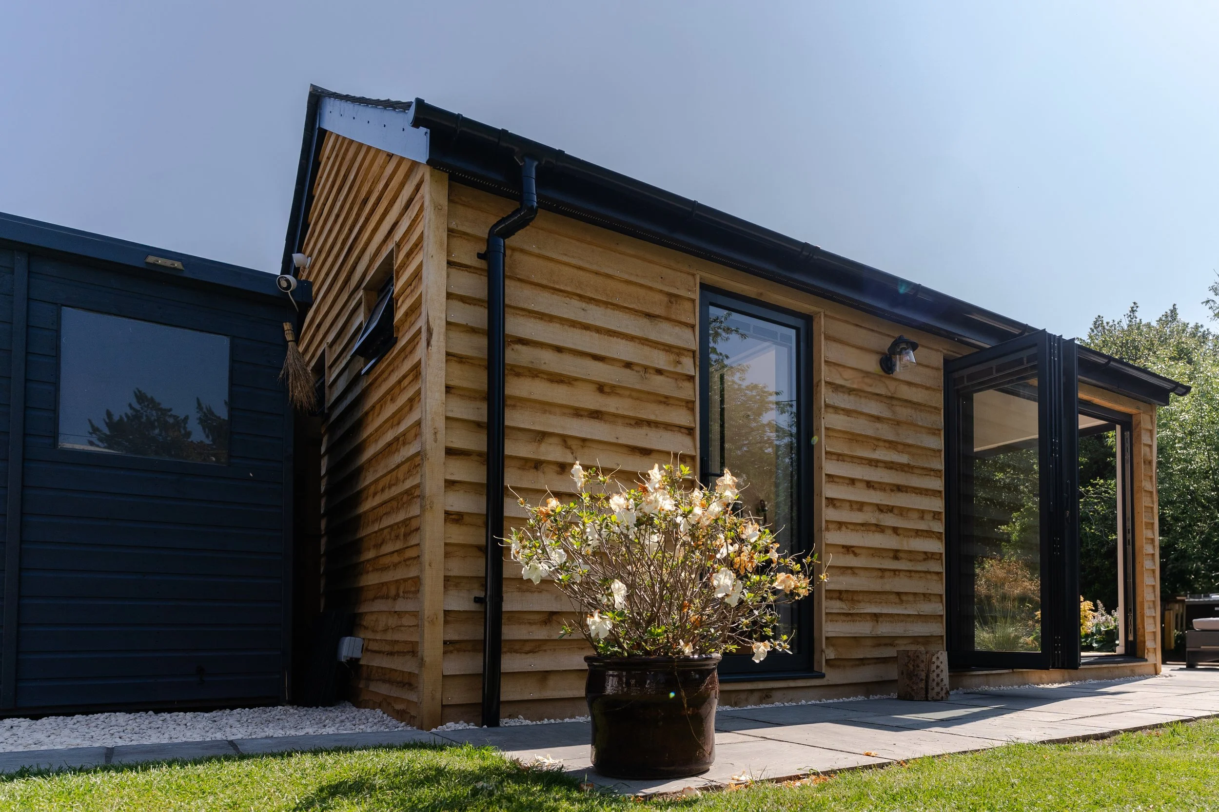 New Garden Room Company - Riverside Cottage Garden House - Jay Anderson Commercial Photography & Film Oxfordshire 17.jpg