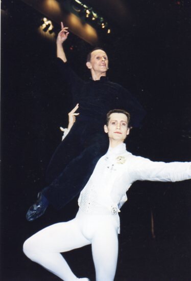 T. Edur and Wayne Sleep, backstage