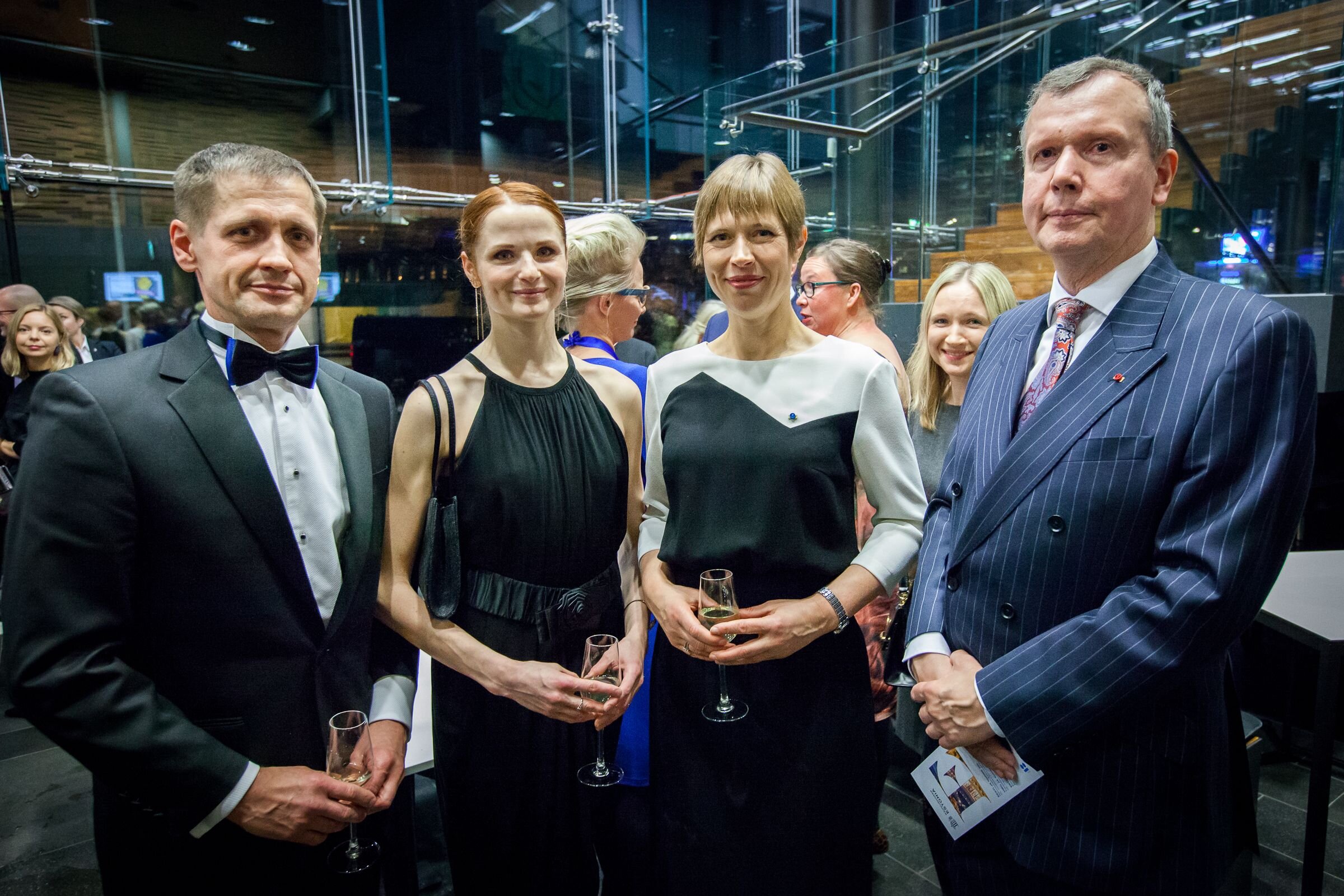 Thomas Edur with Alena Shkatula, President of Estonia Kersti Kaljulaid, ambassador Margus Laidre in Helsinki Nov 25th 2017