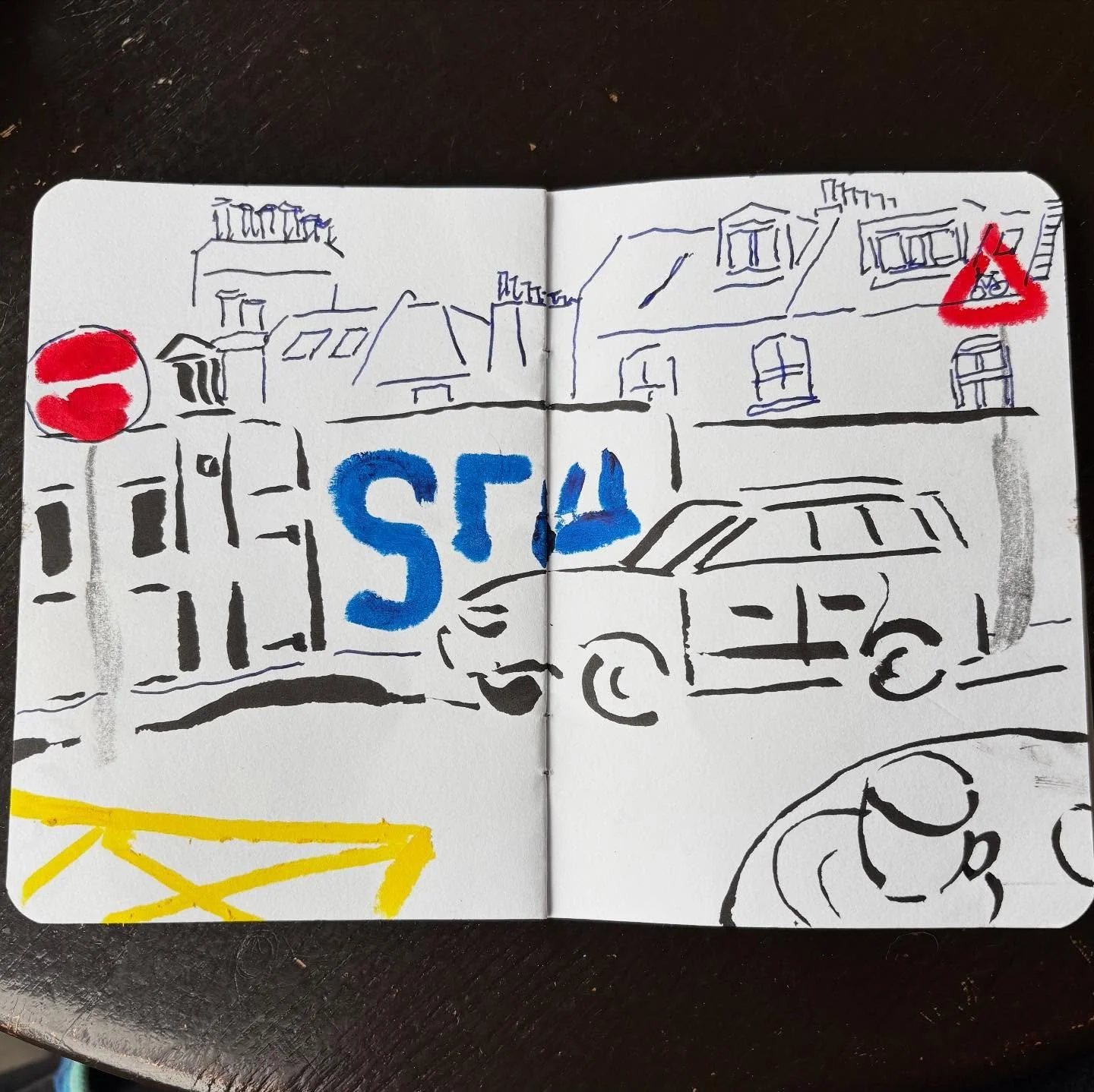 Coffee, colour and street life @georgescafebrockley ☕️🚗✏️
.
#goodshipillo #walktosee #sketchbook #urbansketch #drawingeveryday #artistsoninstagram #penandink #londonsketch #cafevibes #illustrationdaily #artlife #creativepractice #coffeeandart #sketc