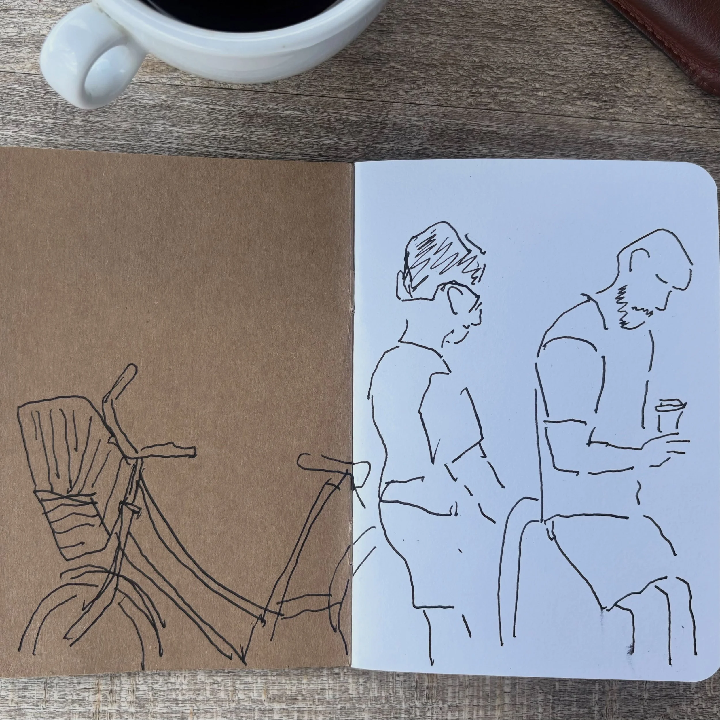 Men and bike @georgescafebrockley 
.
#walktosee #goodshipillo #walktoseetinysketchbook #urbansketcher #londoncafe
