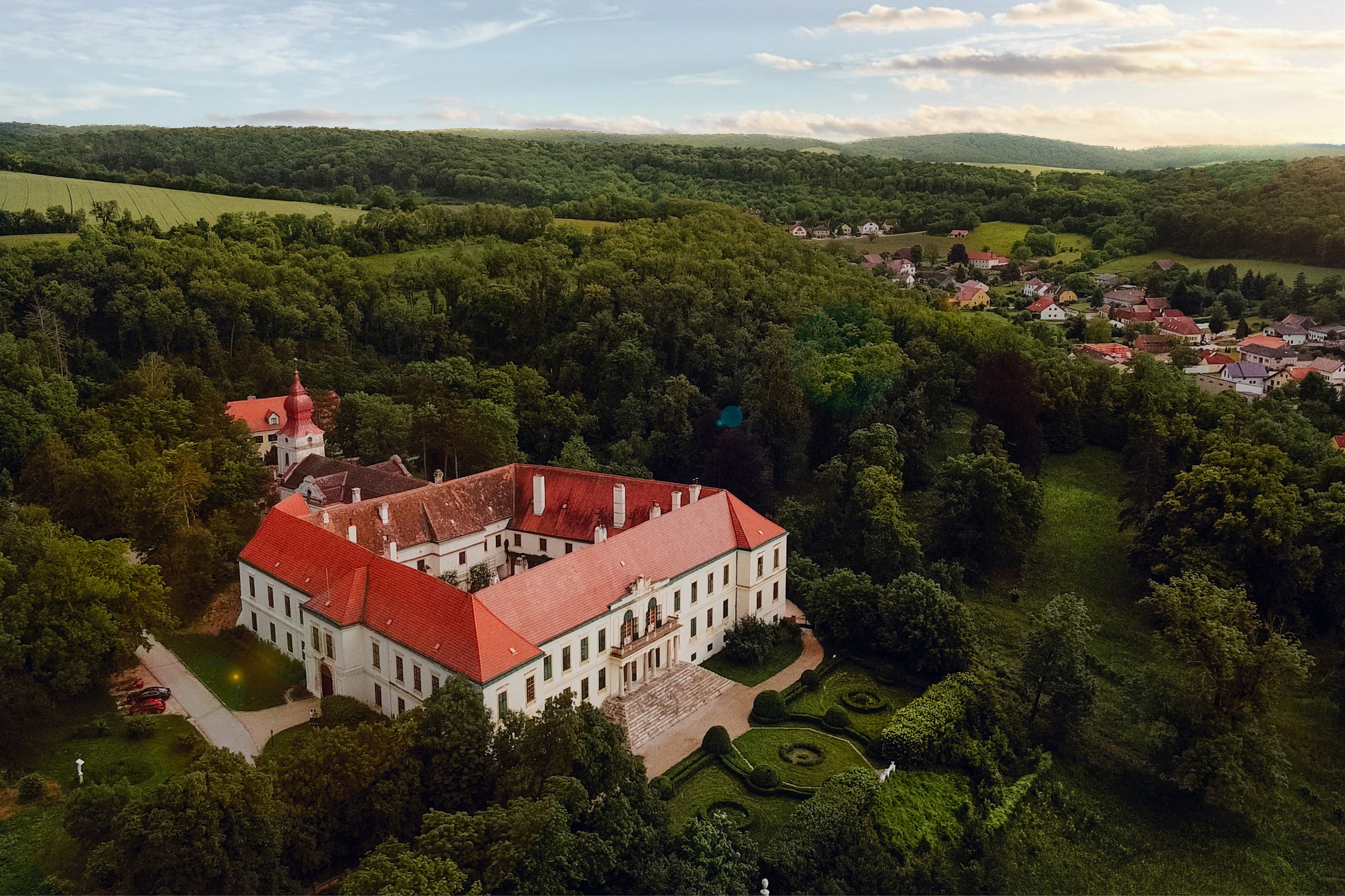 DJI_0001 -1.jpg