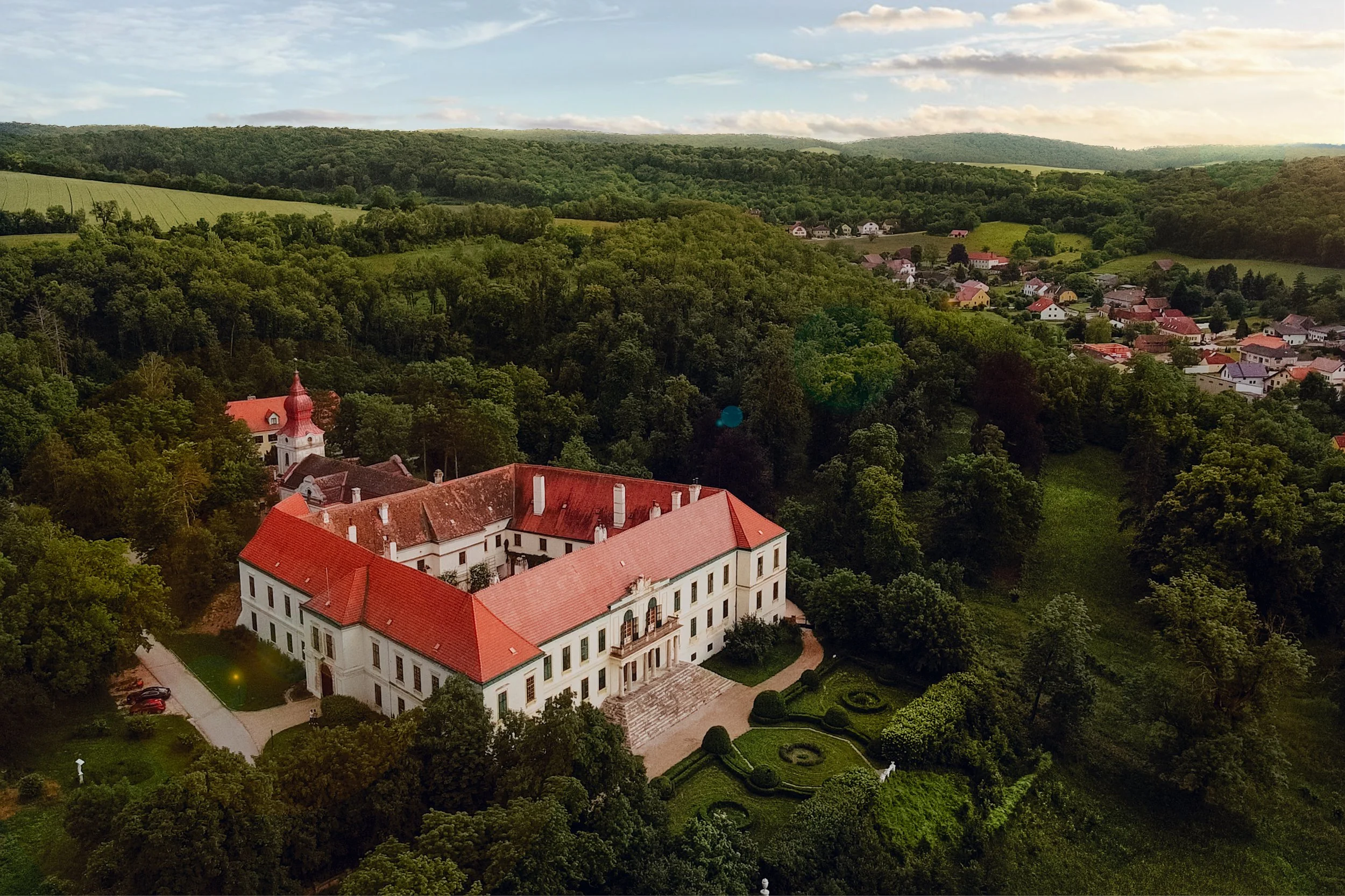 DJI_0001 -1.jpg
