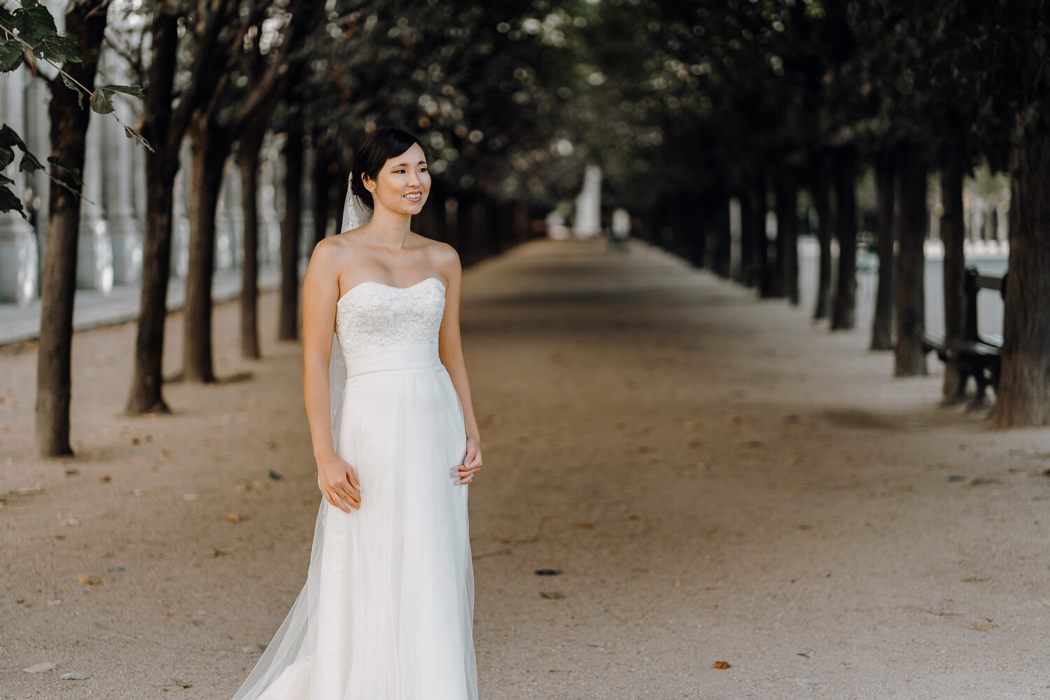 Bride wedding Jardin du Palais Royal Paris France