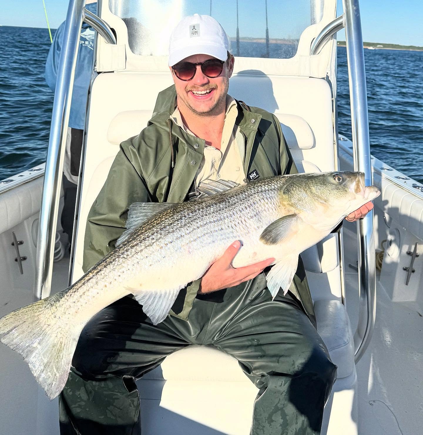 Second annual Montauk MDW with @bgods and the bloke finally caught his first 🐮 striper at 44&rdquo;. We got countless others + a nice surprise 24&rdquo; fluke. Fishing is 🔥 right now! #stellaoutfitters #catchandrelease #stripedbass #fluke #montauk