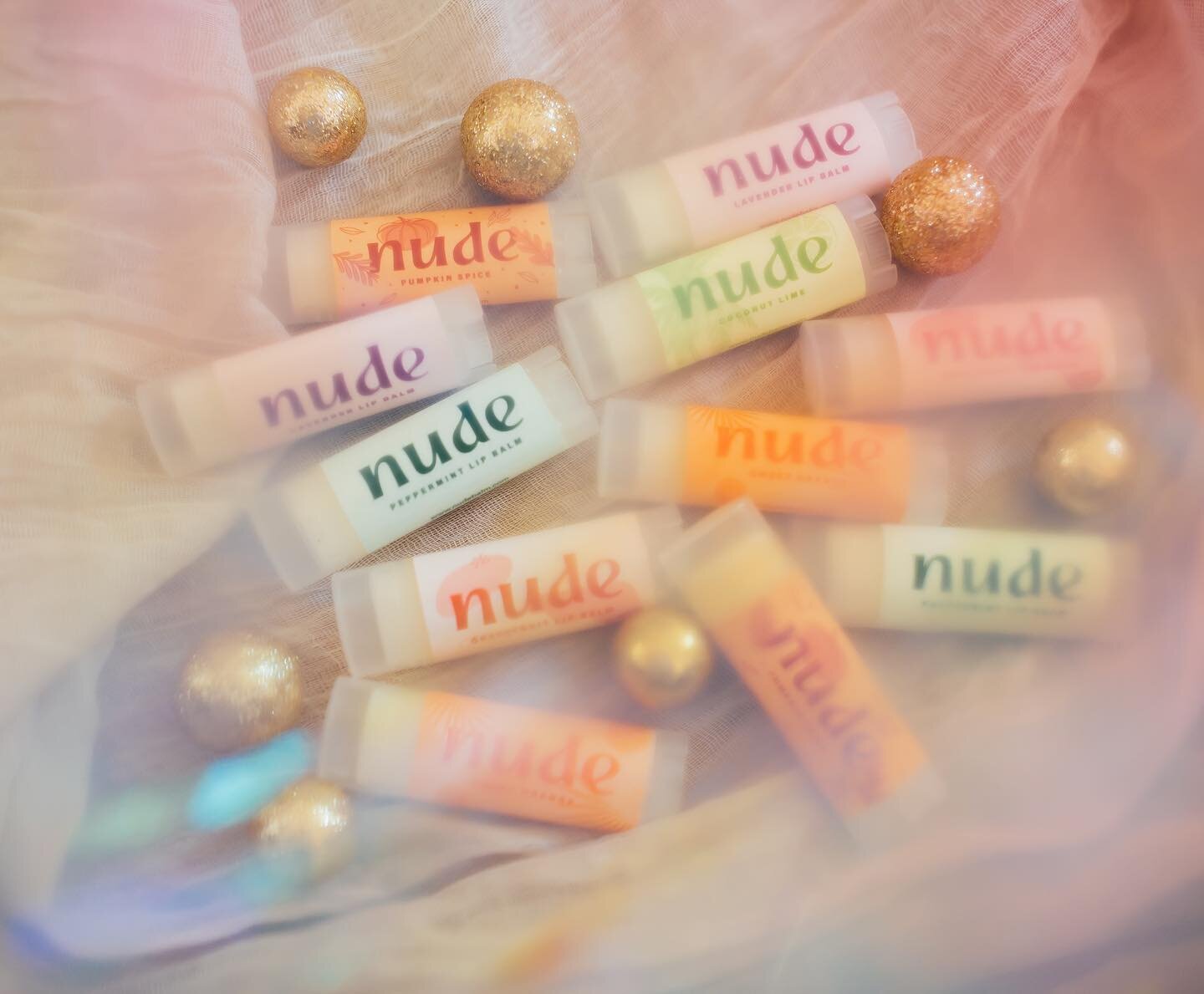 Attention! 👀 Time to introduce this beautiful new logo and design for nude balm on the feed! (It&rsquo;s also time to start getting these stocking stuffers ordered to make it to you by Christmas.)

Available: Grapefruit, Sweet Orange, Peppermint, La