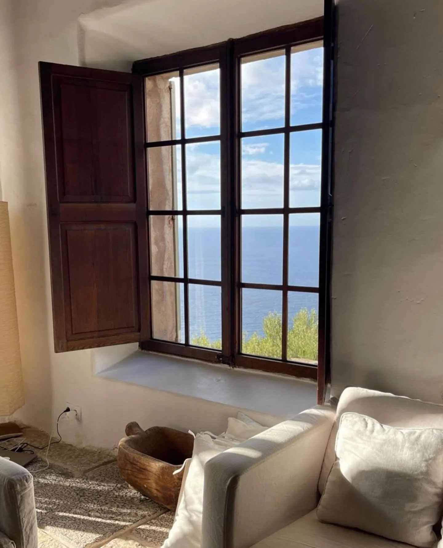 Mediterranean lifestyle 

@thewomensanctuary @medinatenour