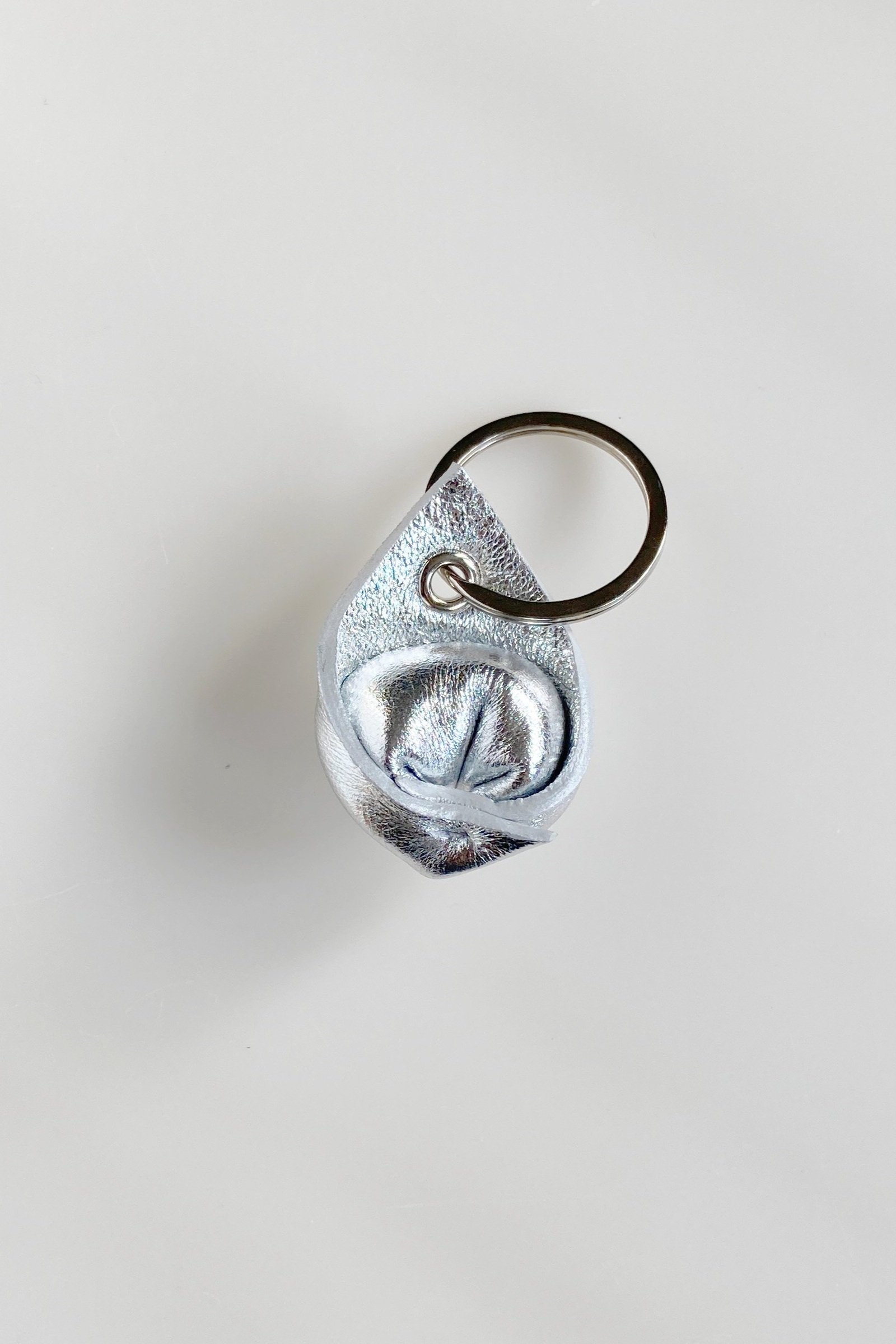 Tortellini Leather Keychain - Silver