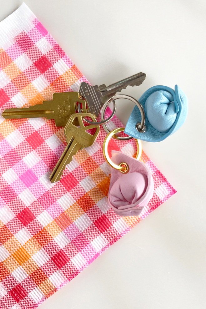 Pink+Blue+Tort+on+Checkered+Napkin.jpg