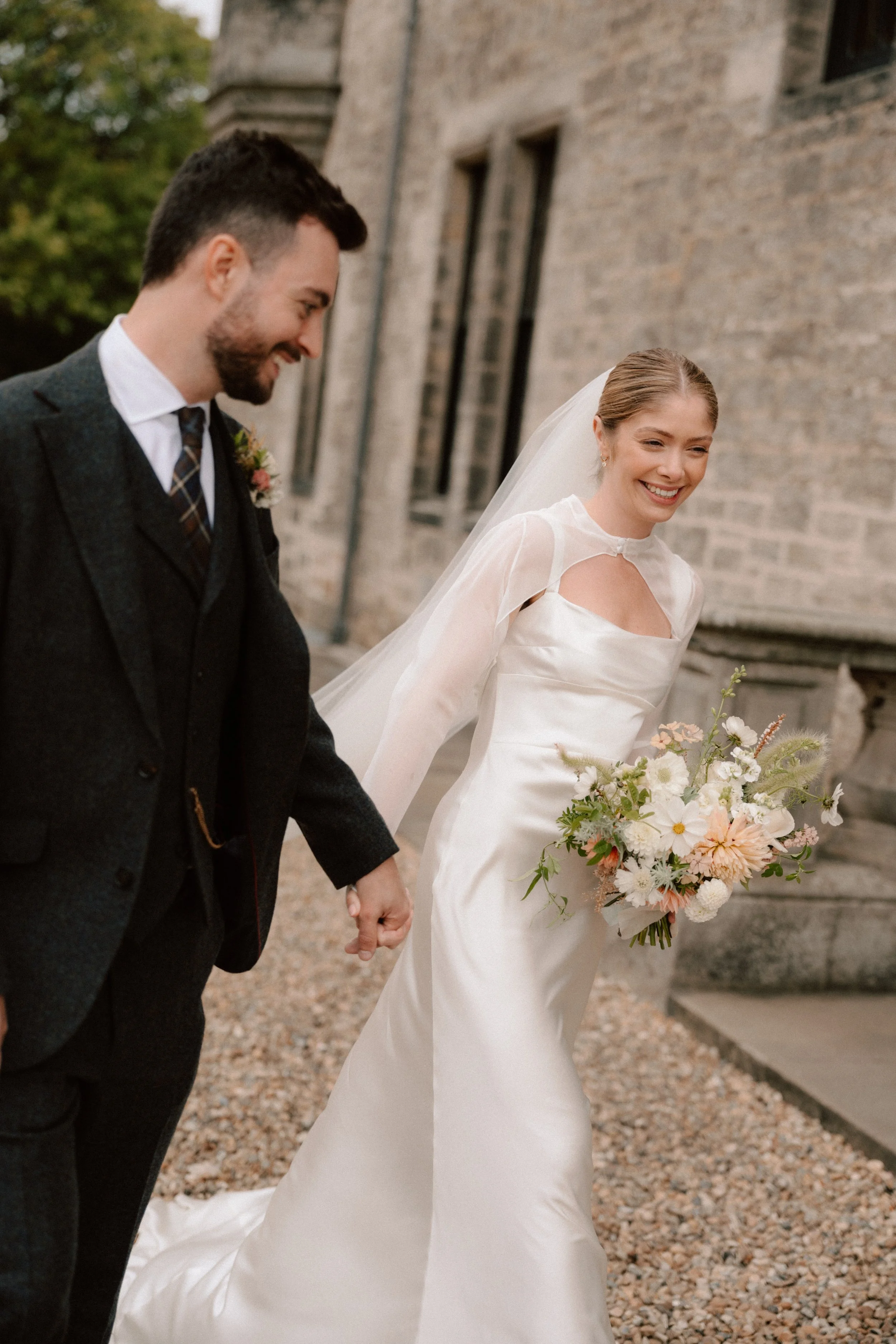 Barnbougle-Castle-Wedding-Couple-Photos-13