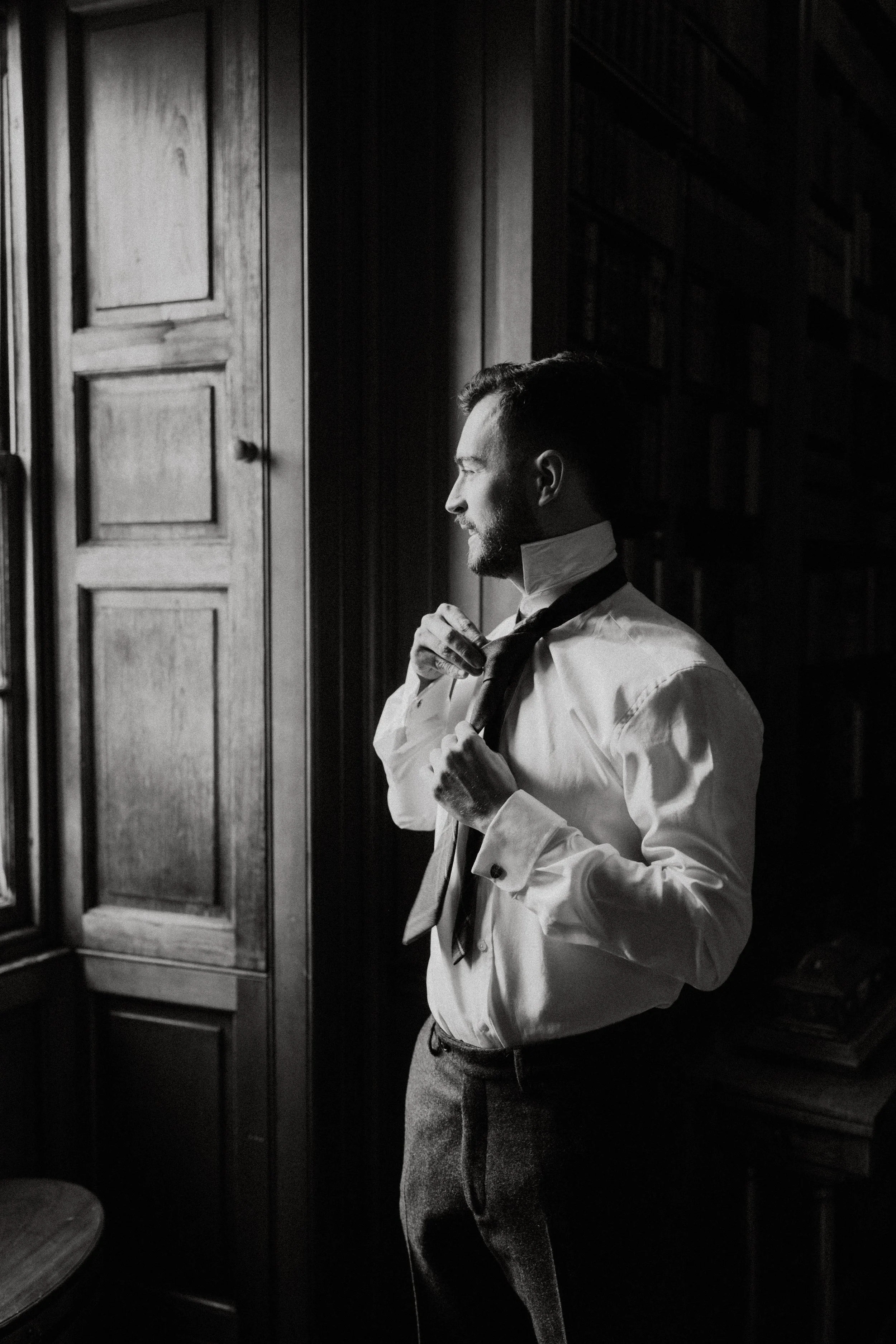 Barnbougle-Castle-Wedding-Groomsmen-Getting-Ready-3