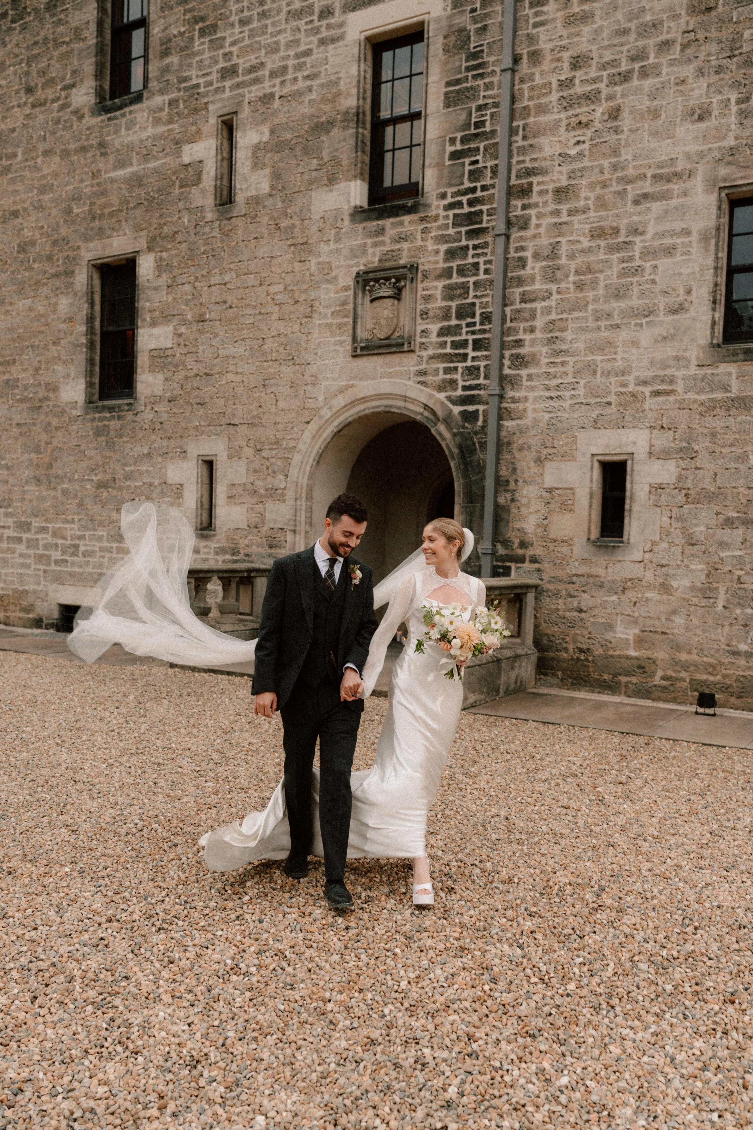 Barnbougle-Castle-Wedding-Couple-Photos-5