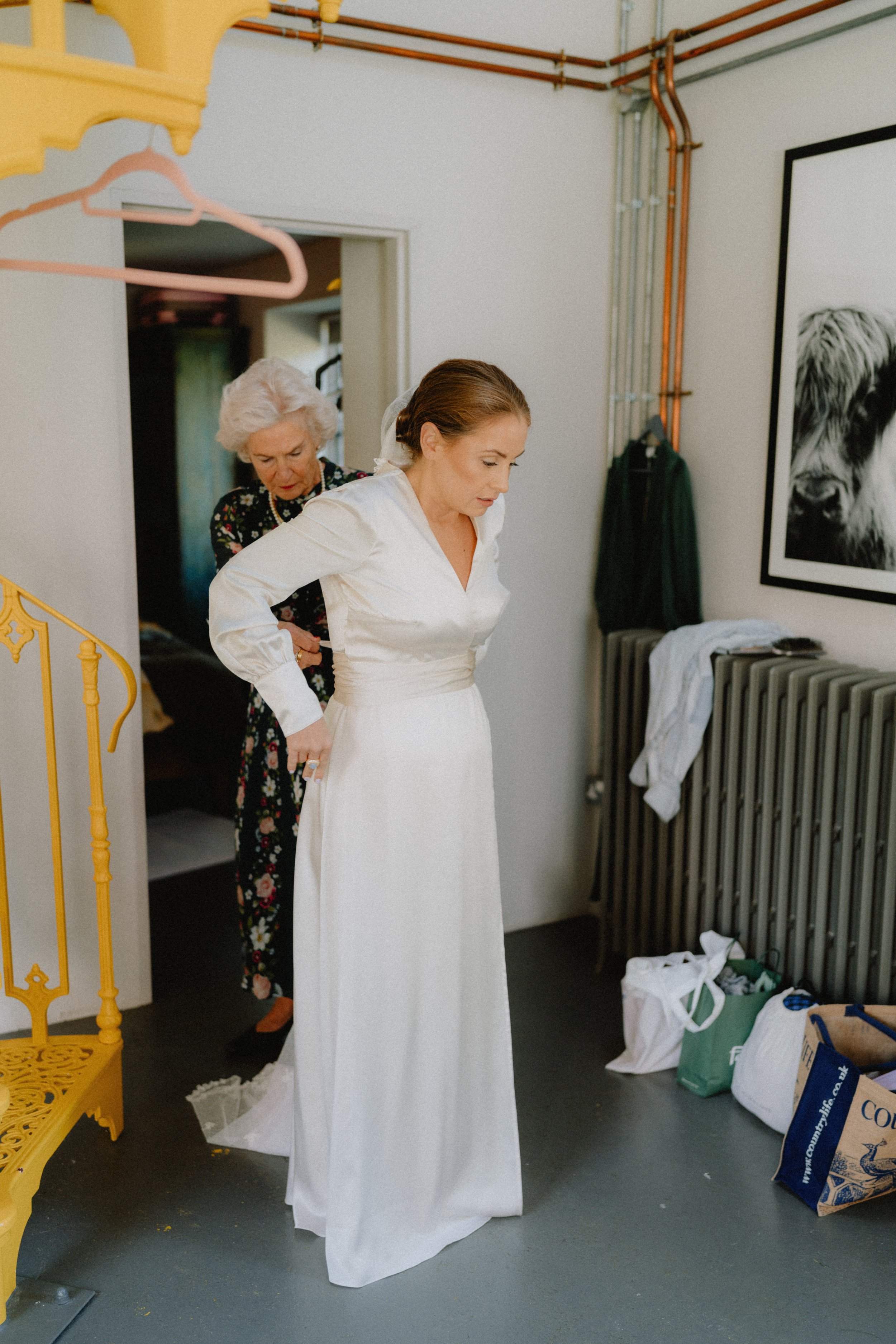 Lottie-&-Ed-Wotton-Under-Edge-Wedding-Joe-Hall-23.jpg