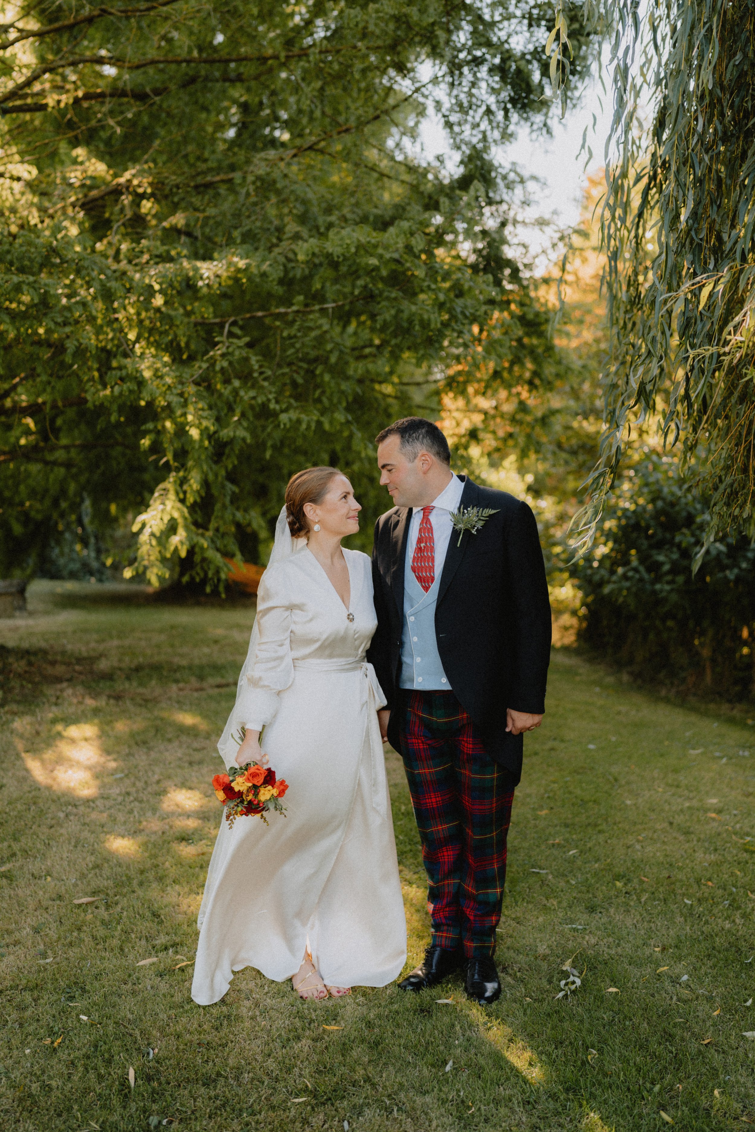 Lottie-&-Ed-Wotton-Under-Edge-Wedding-Joe-Hall-95.jpg