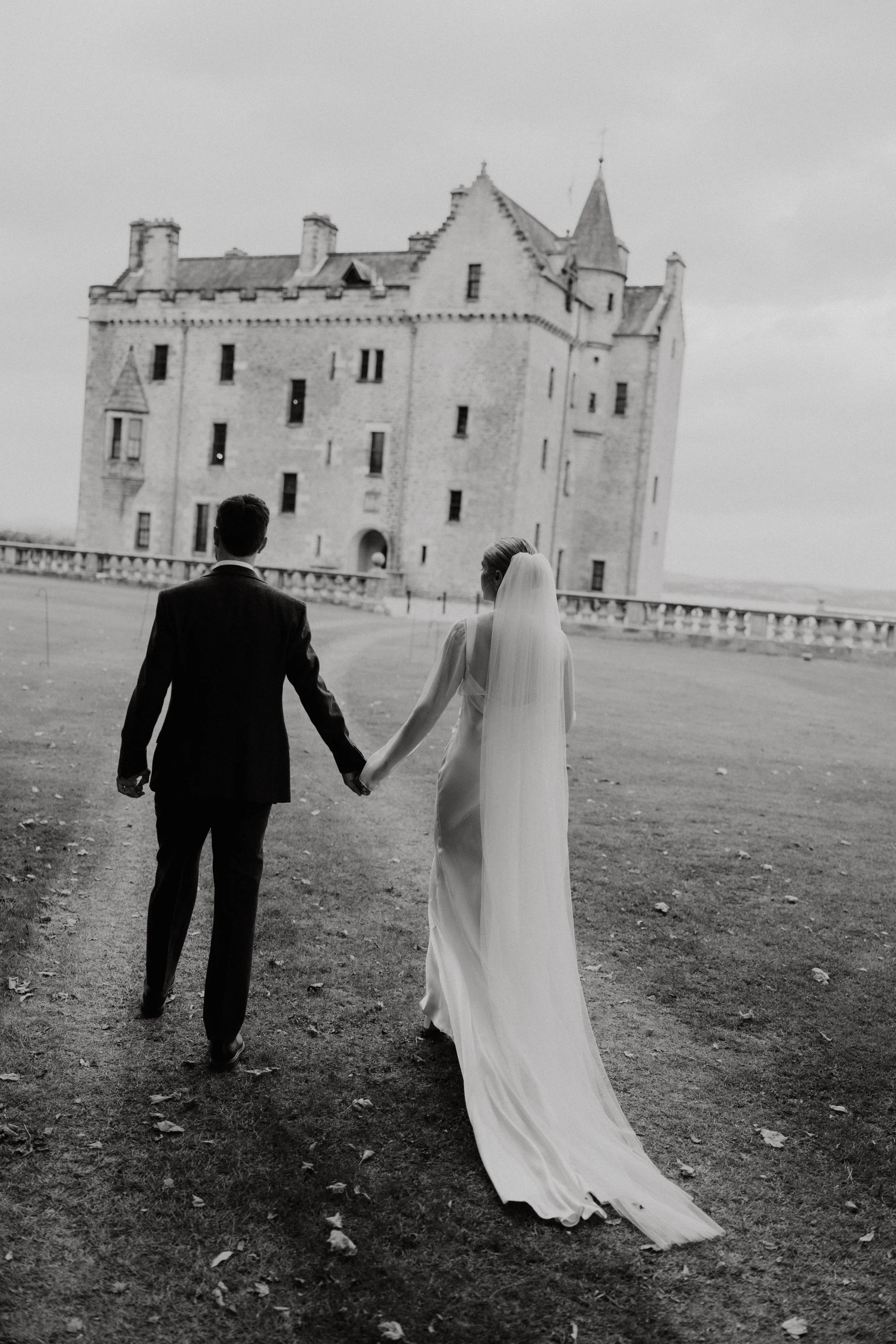 Barnbougle-Castle-Wedding-Couple-Photos-10