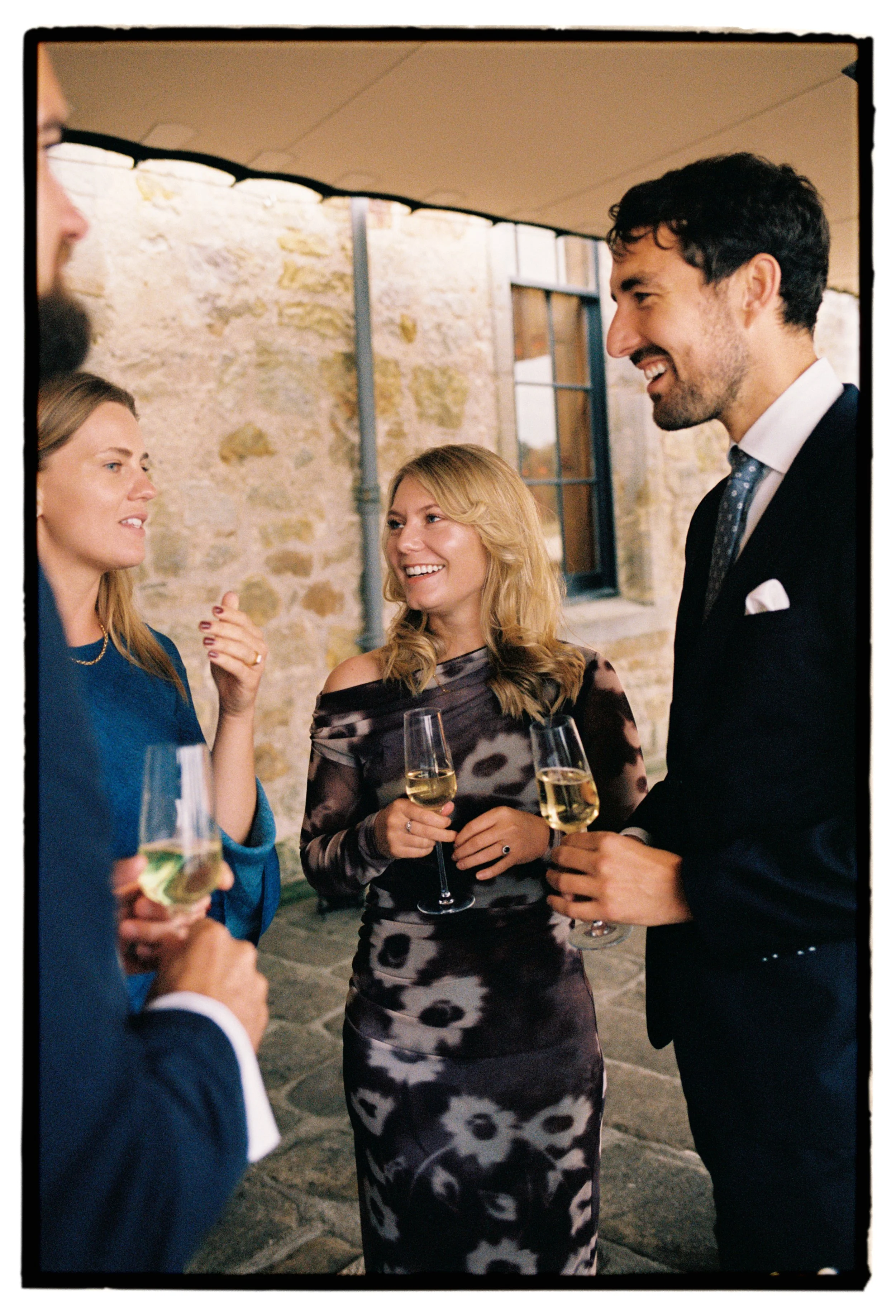 Barnbougle-Castle-Wedding-35mm-Film-Photos-16