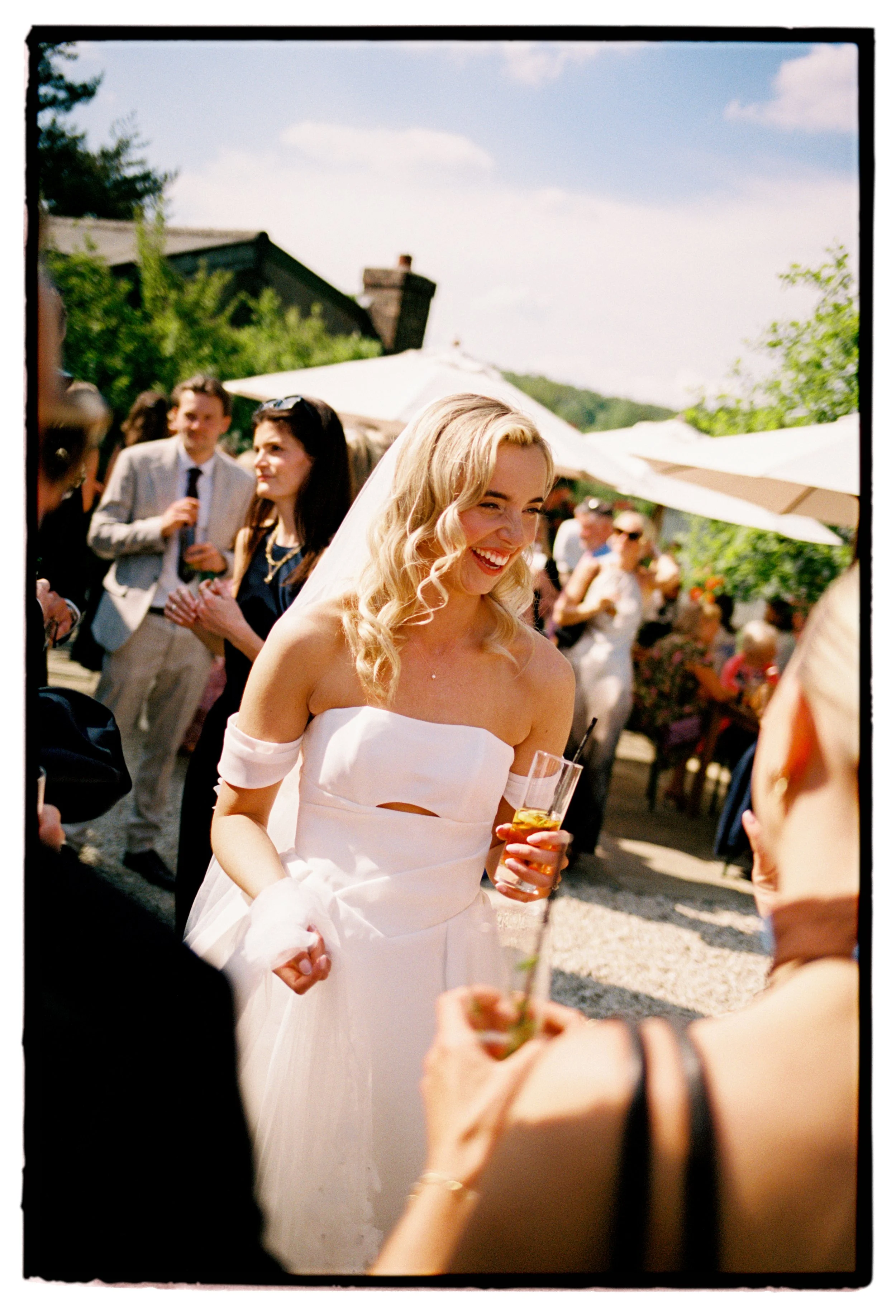 Maisie-&-Ollie-Gate-Street-Barn-Wedding-Drinks-Reception-Digital-and-Film-8.jpg