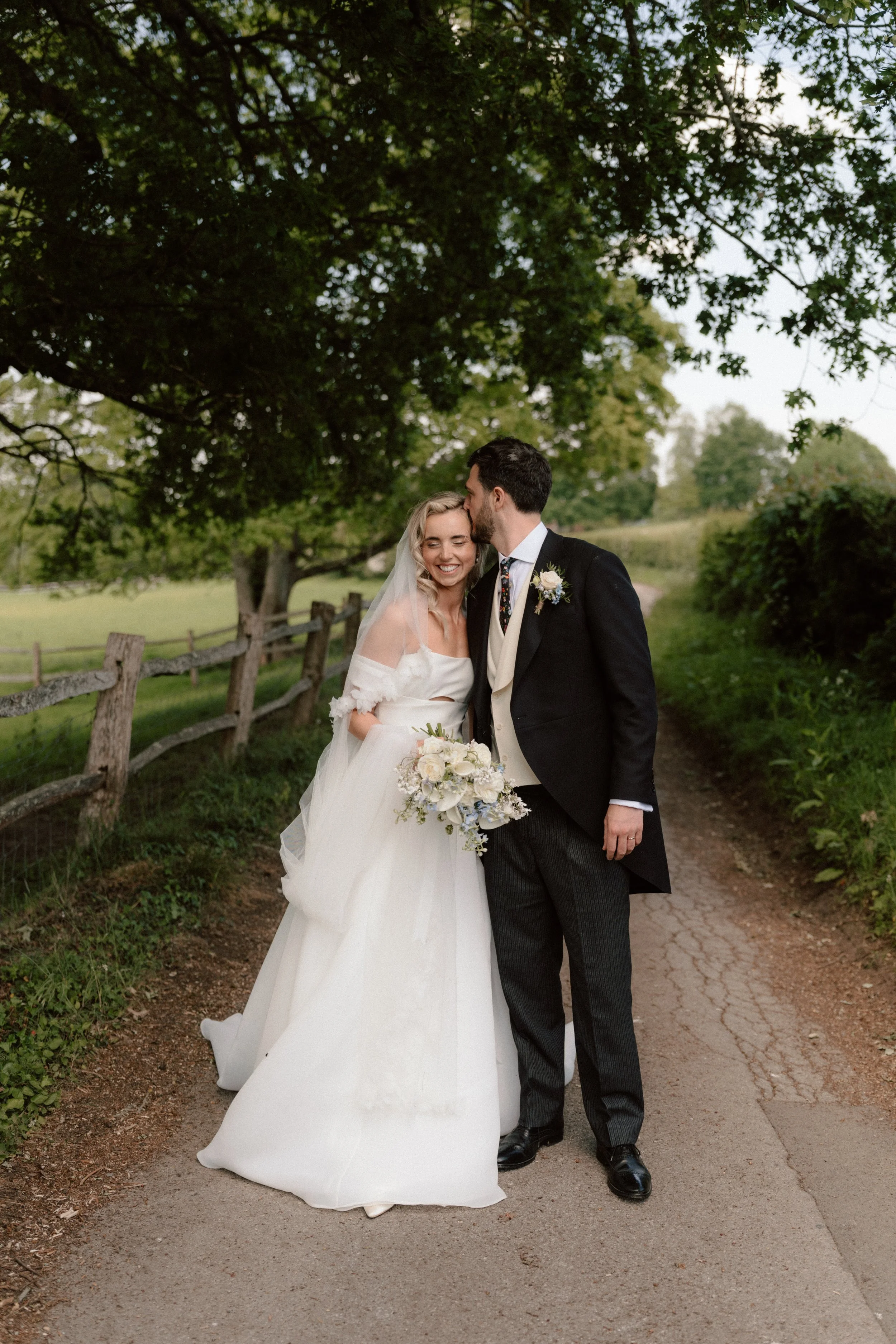 Maisie-&-Ollie-Gate-Street-Barn-Wedding-Couple-Photos-Afternoon-Digital-and-Film-9.jpg