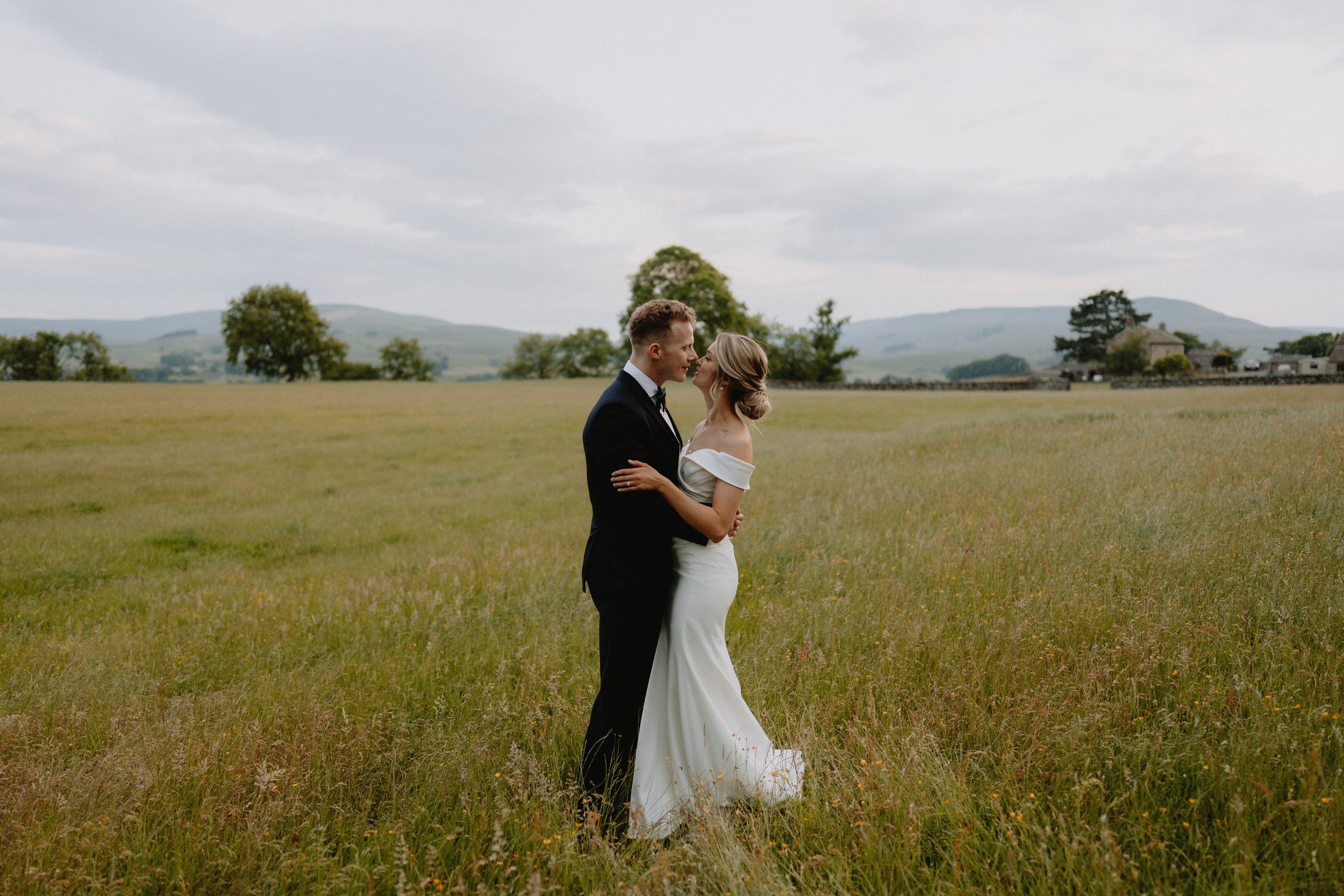 Amy-&-Will-North-Yorkshire-Wedding-Joe-Hall-139.jpg