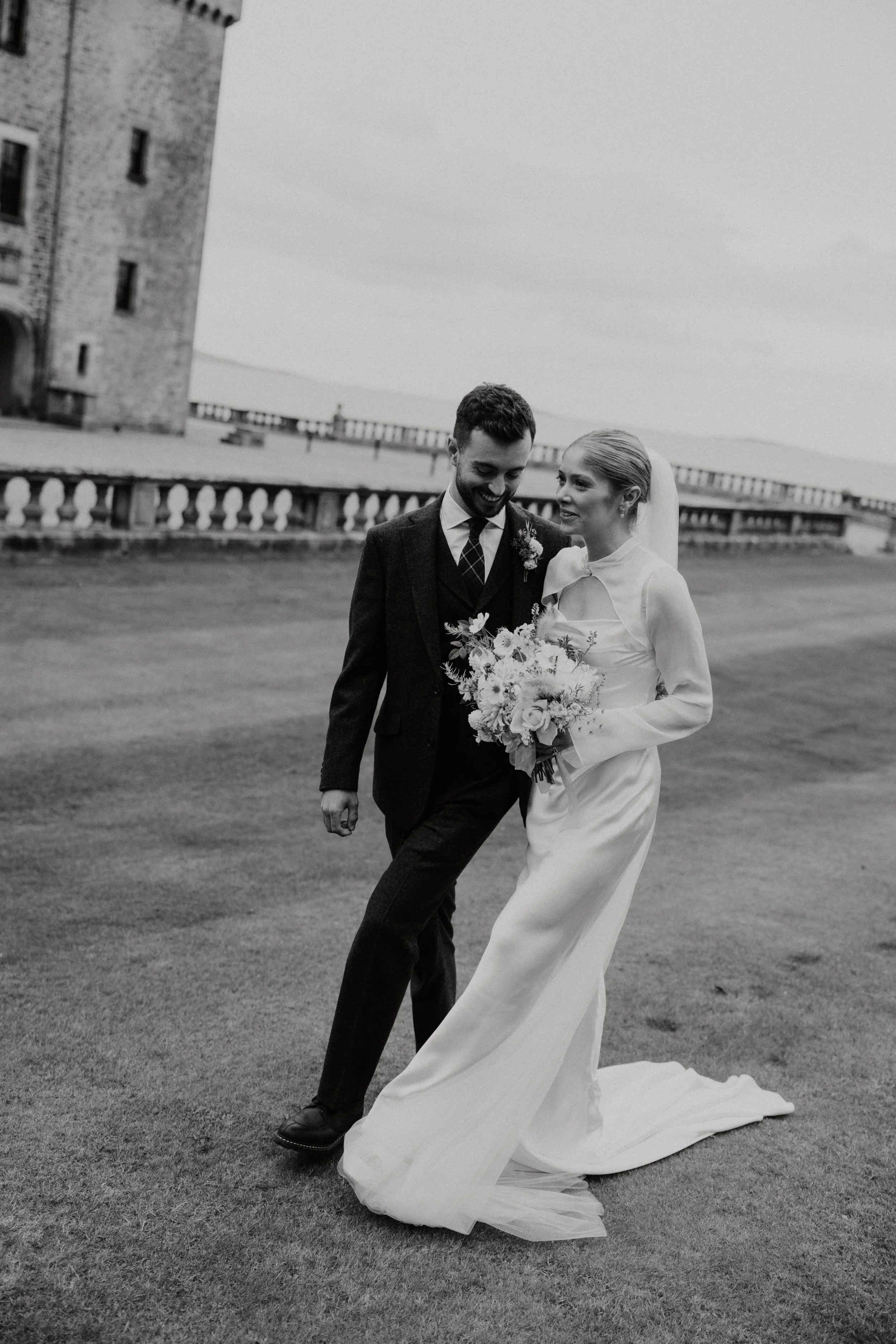 Barnbougle-Castle-Wedding-Couple-Photos-11