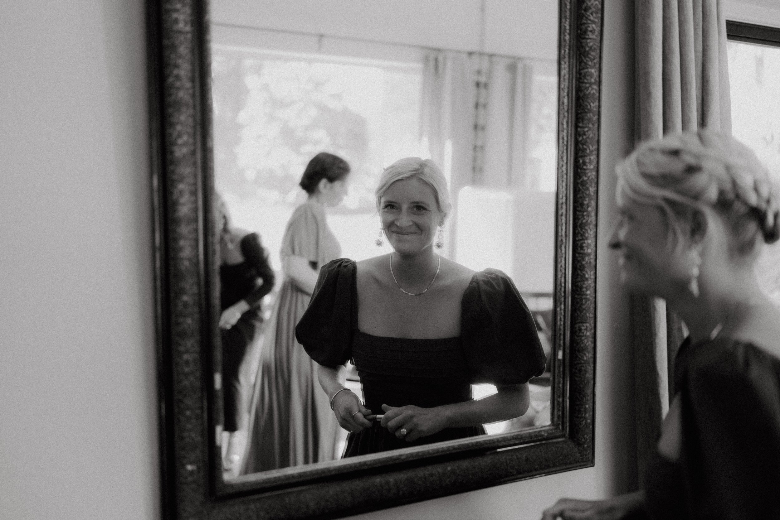 Lottie-&-Ed-Wotton-Under-Edge-Wedding-Joe-Hall-20.jpg