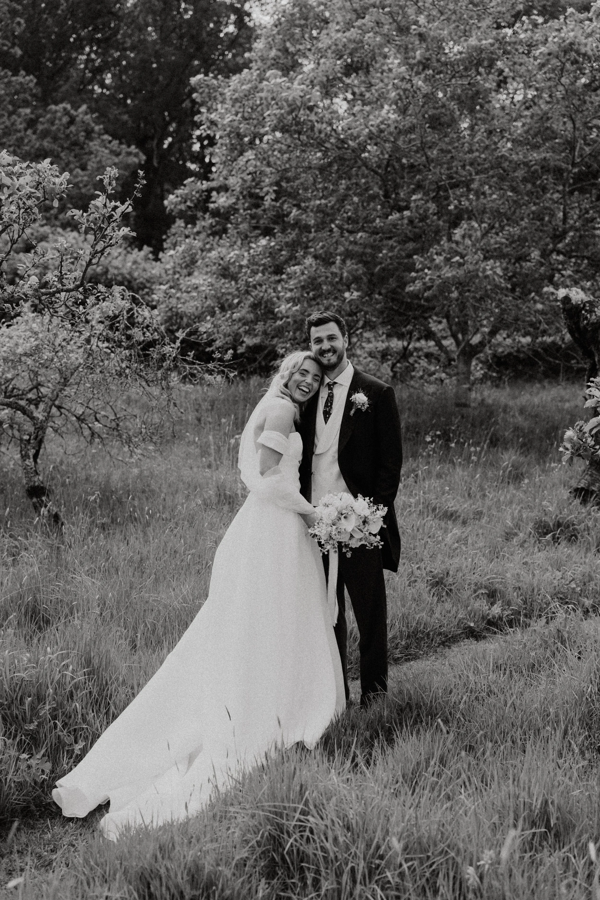 Maisie-&-Ollie-Gate-Street-Barn-Wedding-Couple-Photos-Afternoon-Digital-and-Film-5.jpg