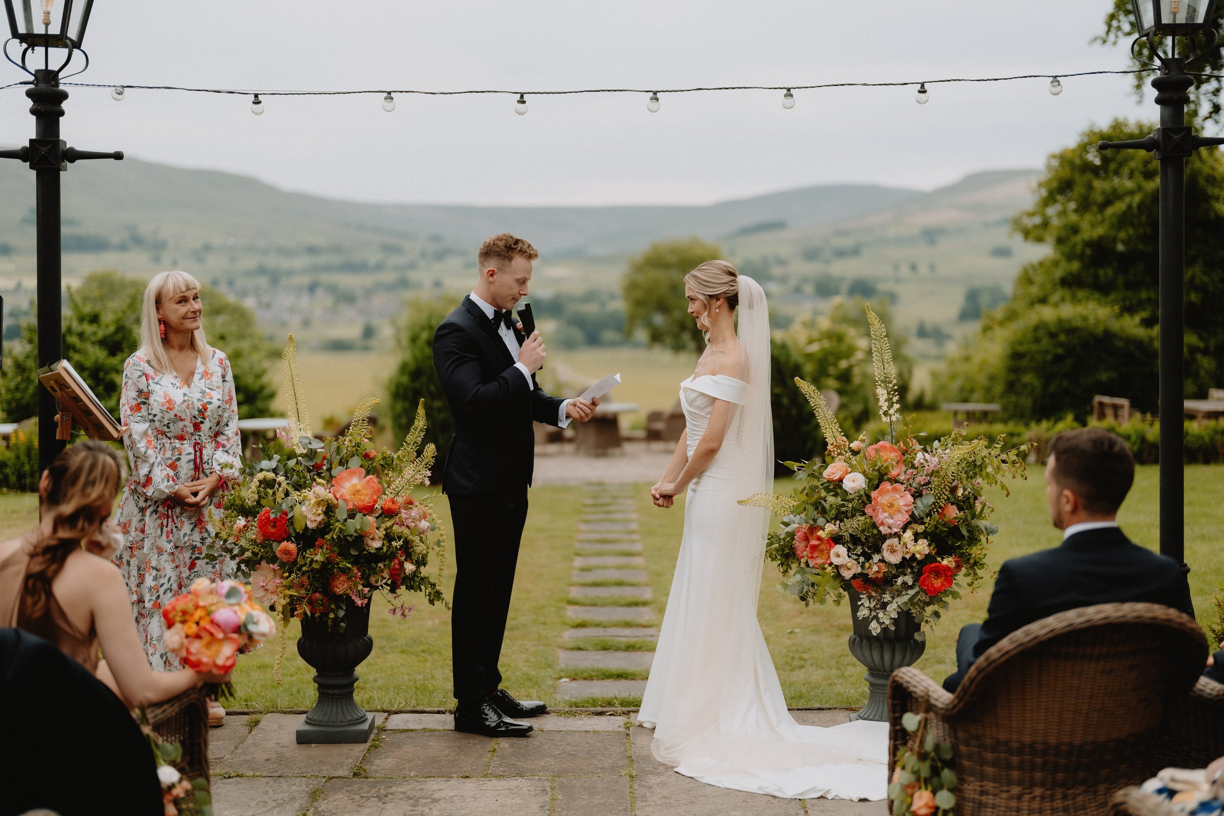 Amy-&-Will-North-Yorkshire-Wedding-Joe-Hall-61.jpg