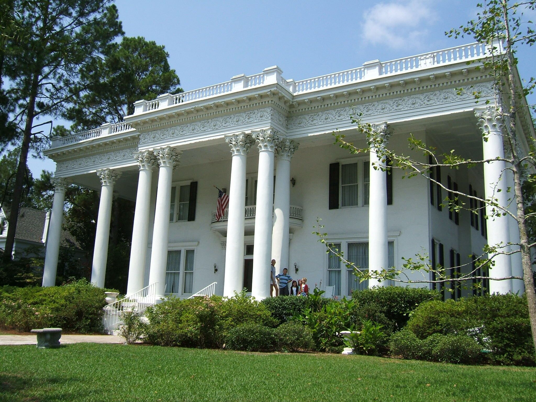 Shorter Mansion grass.jpg