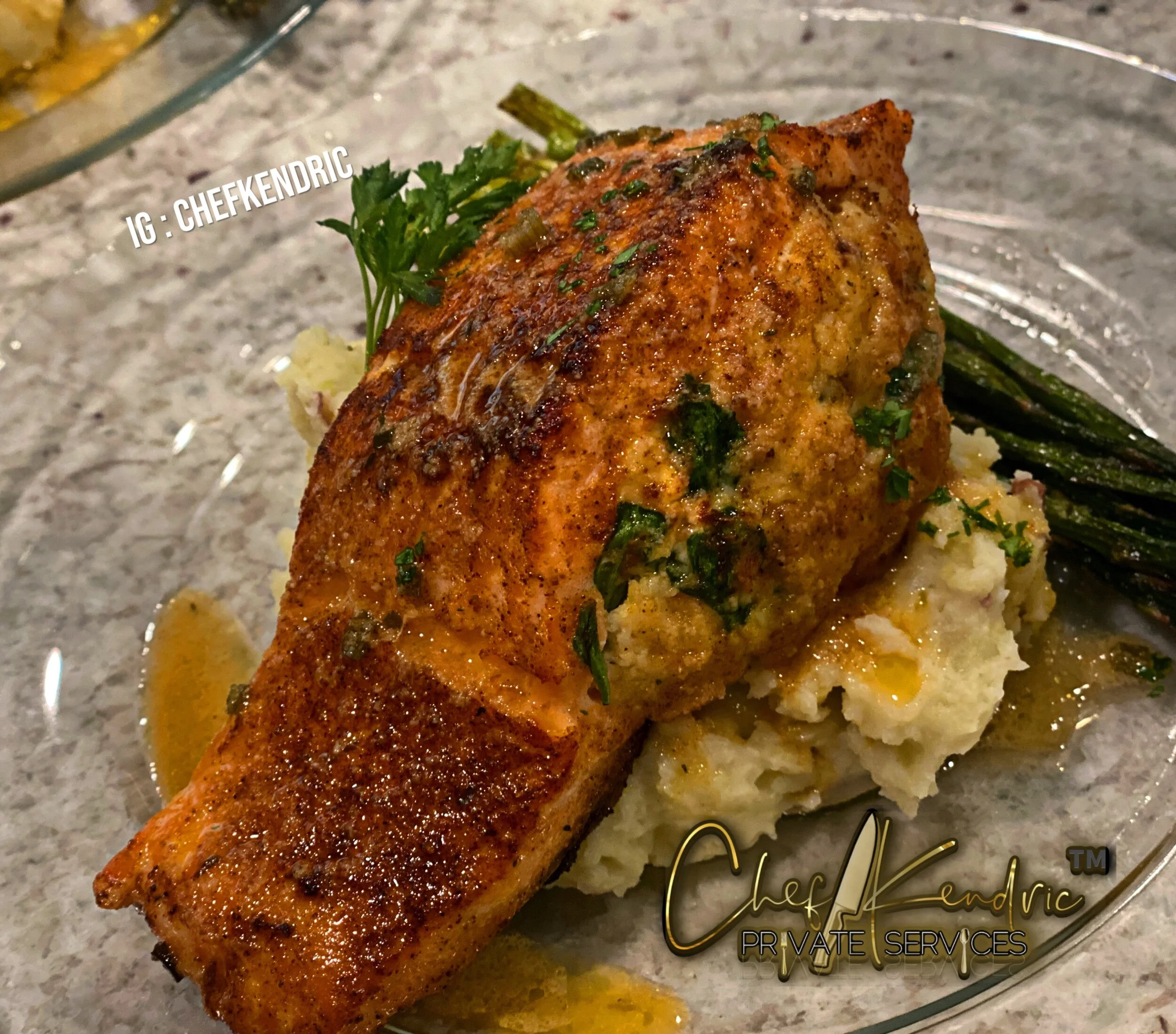 BAFBECCC-5073-49D6-8130-FB92EAE65754