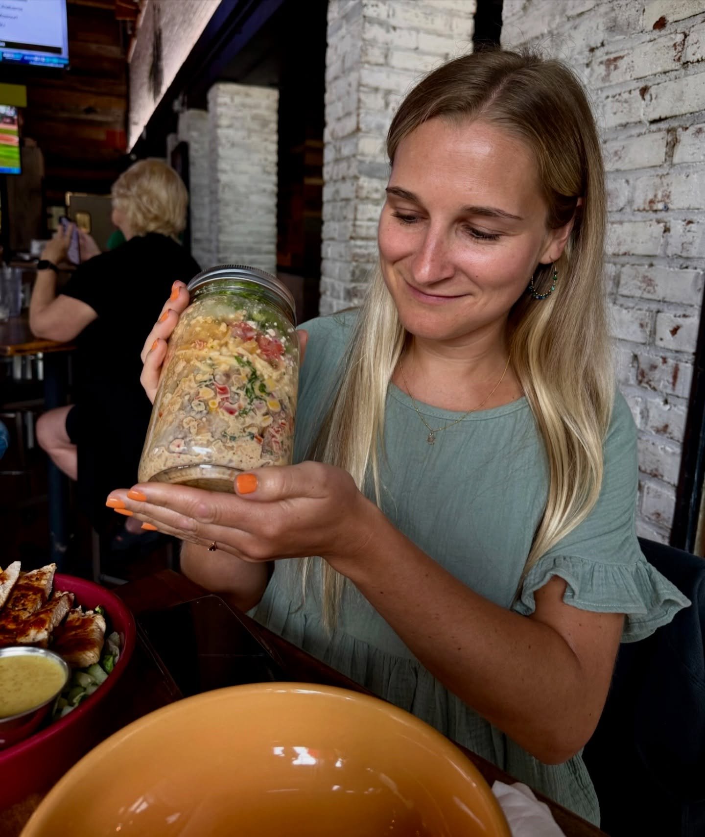 Salar Bar in a Jar - like unwnwrapping your favorite present on Christmas morning. 🎁