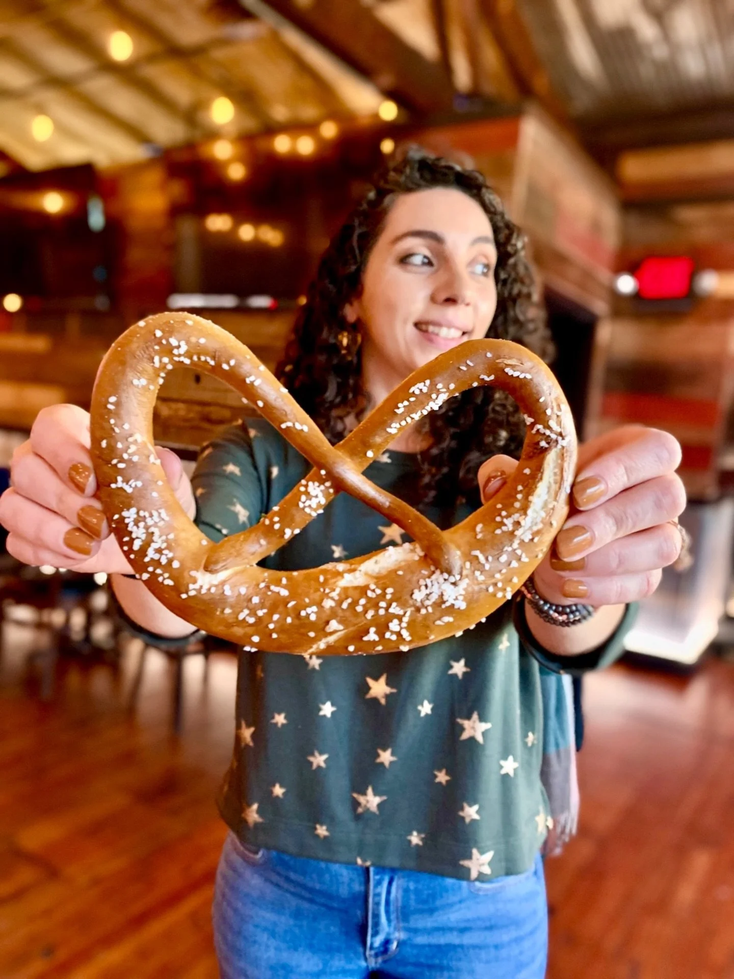 Come hang with us after the Mardi Gras parade 🎭

Not ready to leave the @greenmanbrewery party? Order off the Daddy Mac&rsquo;s brewery menu (including pretzels from @bluntpretzels) and we&rsquo;ll deliver it straight to you!