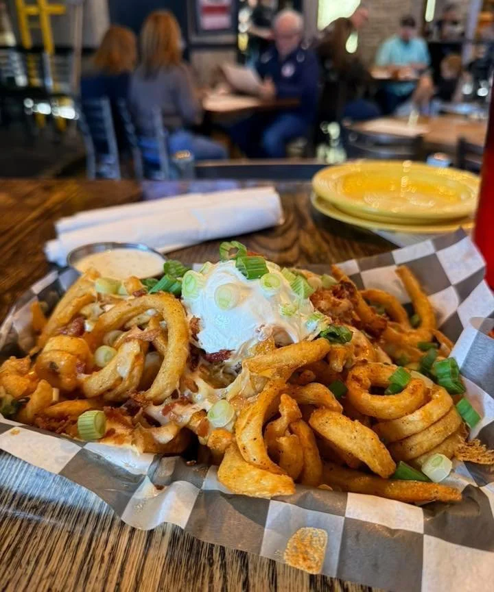 Why wait for the weekend to have some fun? Come out for trivia starting at 7pm, $1 off Daddy Mac's drafts, and late night bites til 11pm.