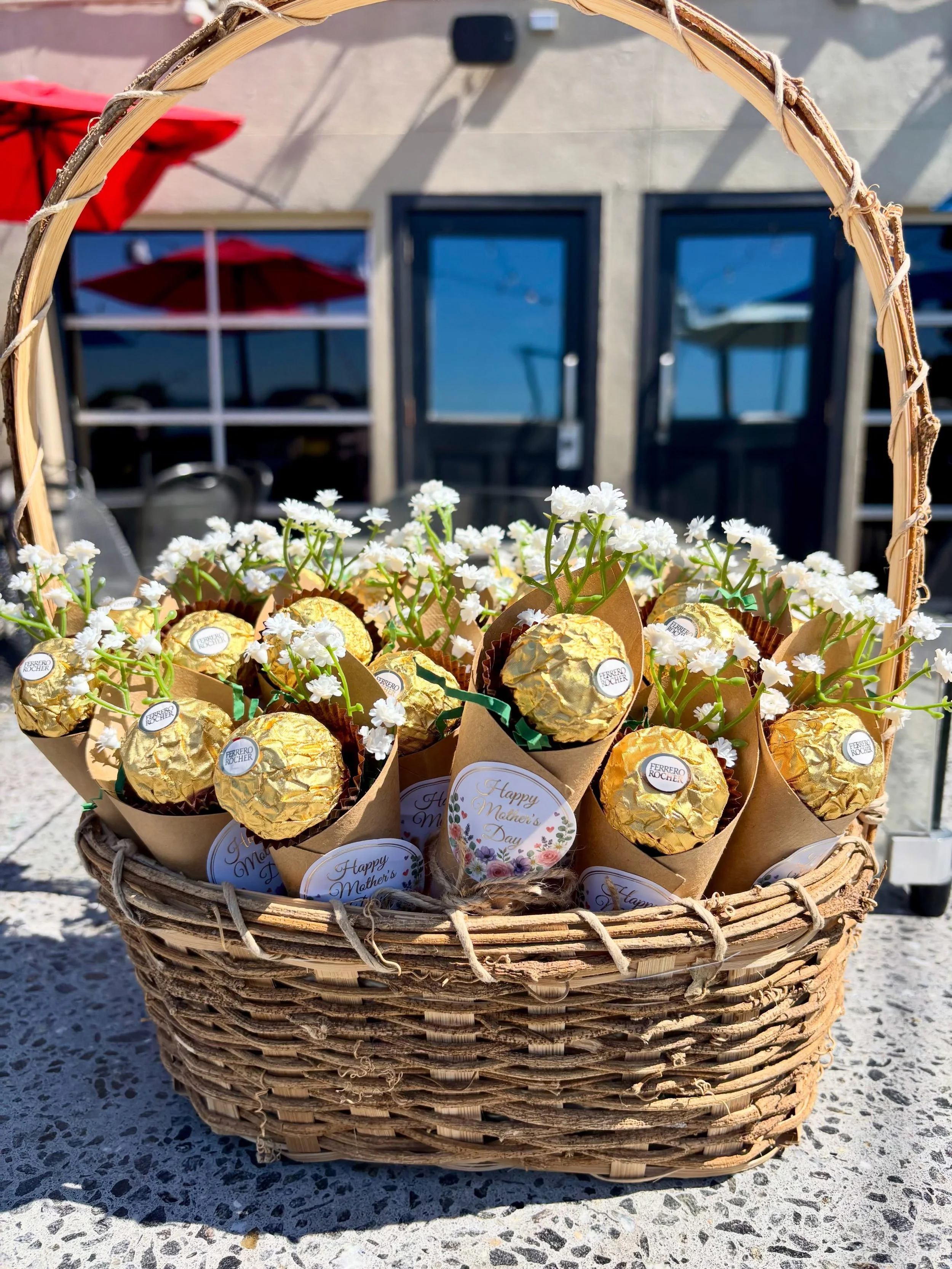 Daddy Mac&rsquo;s would be nothing without our Mamas and our Nana Ramas. To celebrate Mother&rsquo;s Day, we&rsquo;ve giving all Mamas a complimentary Mom-osa. Thank you for all you do! 🌸