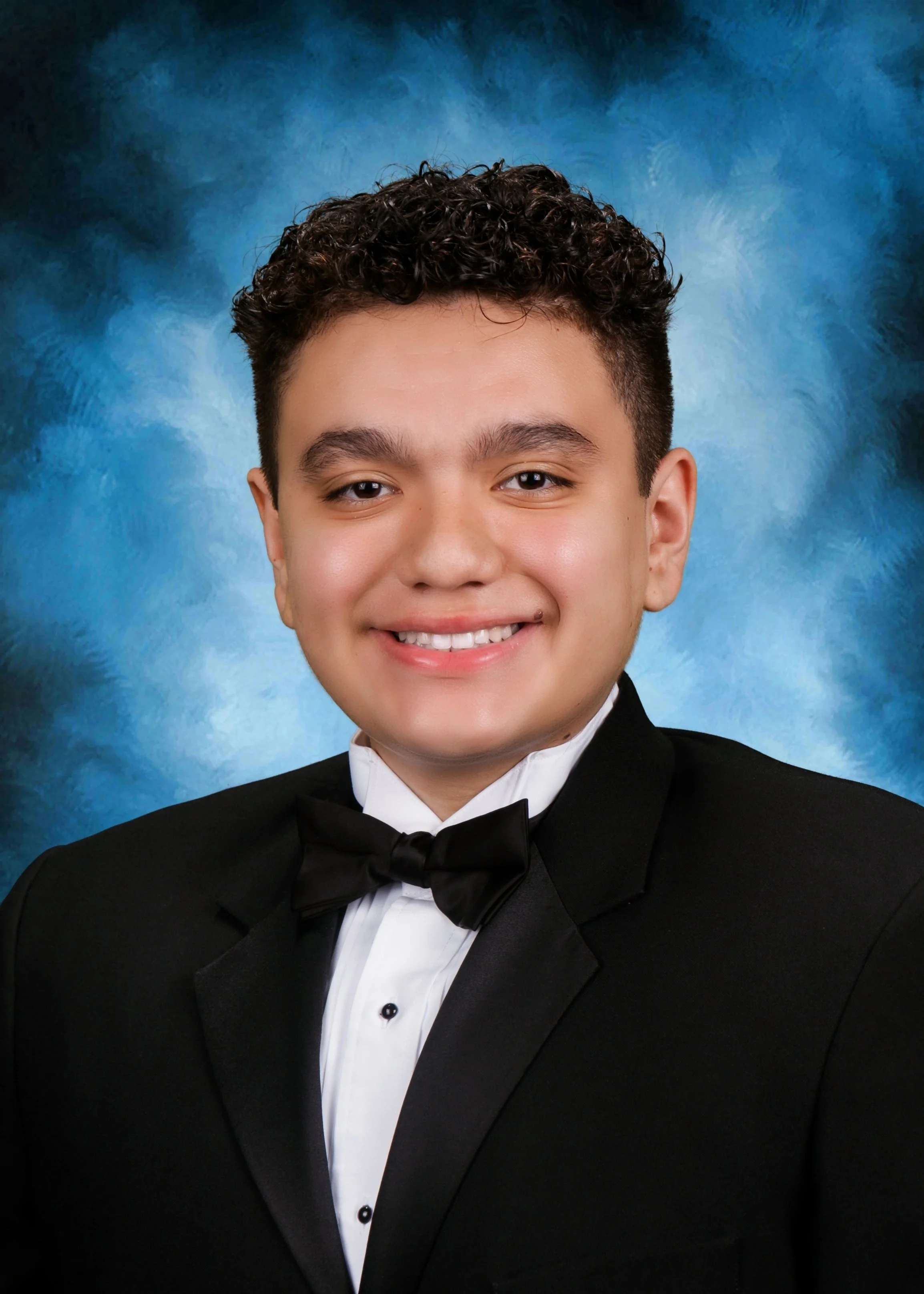 Dimitri Headshot 2.jpg