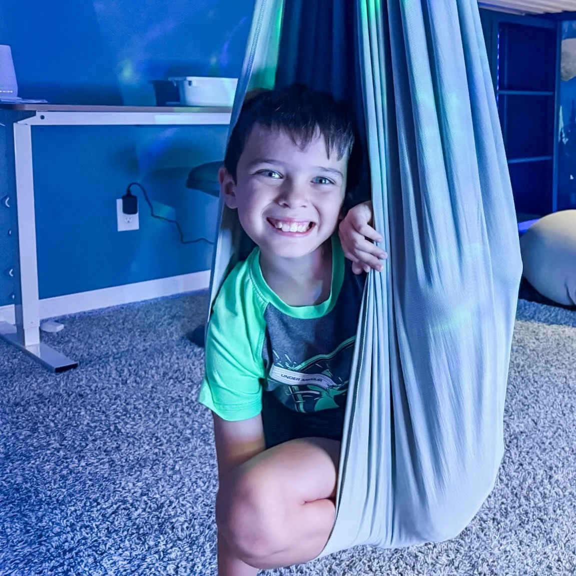 Post Description:
✨ Another SENSE-ational transformation! ✨ We turned this bedroom into a cozy, calming, and sensory-friendly space where every detail supports comfort, regulation, and joy. Seeing this happy kiddo light up in their new room reminds u