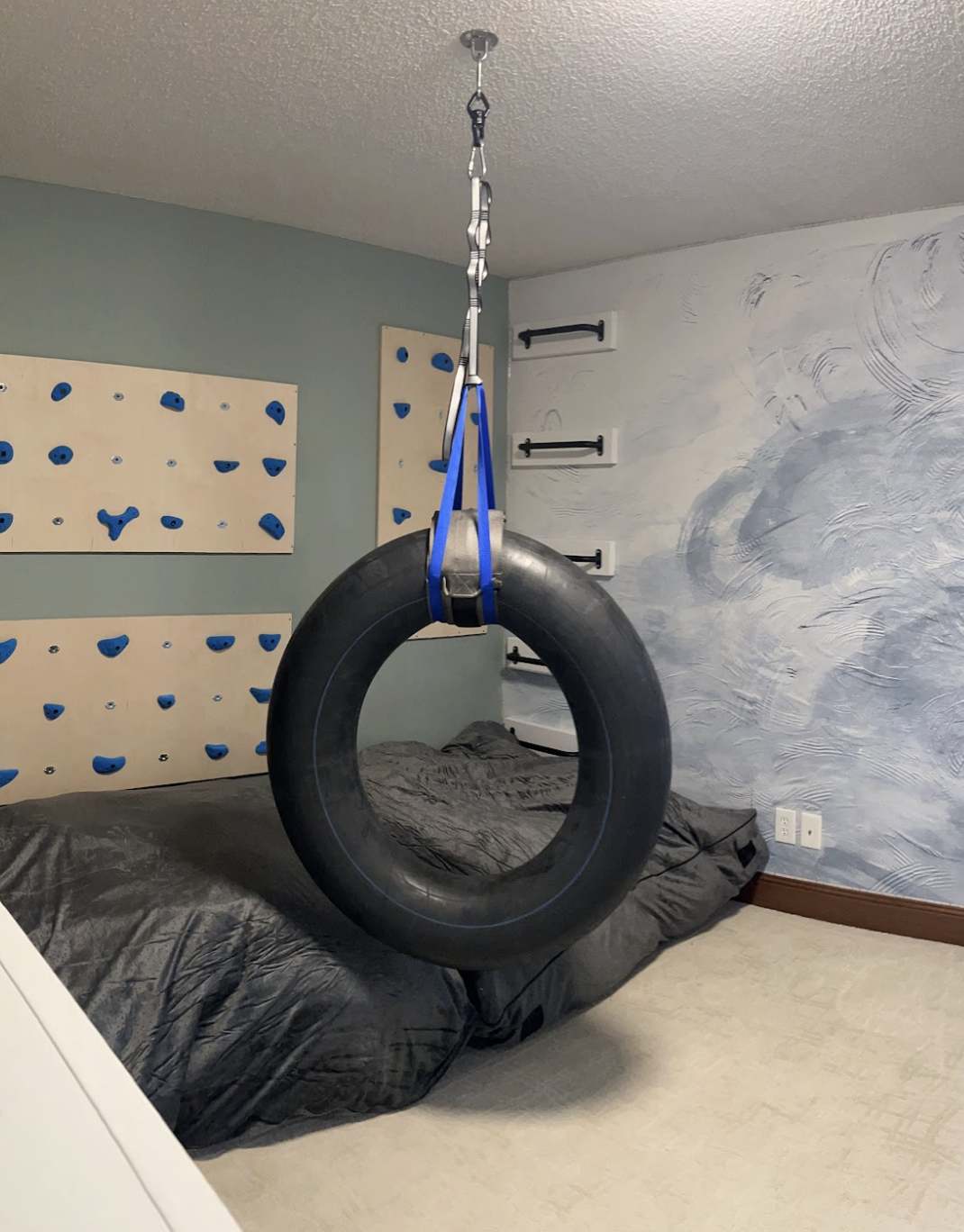 Inflatable Tube Swing