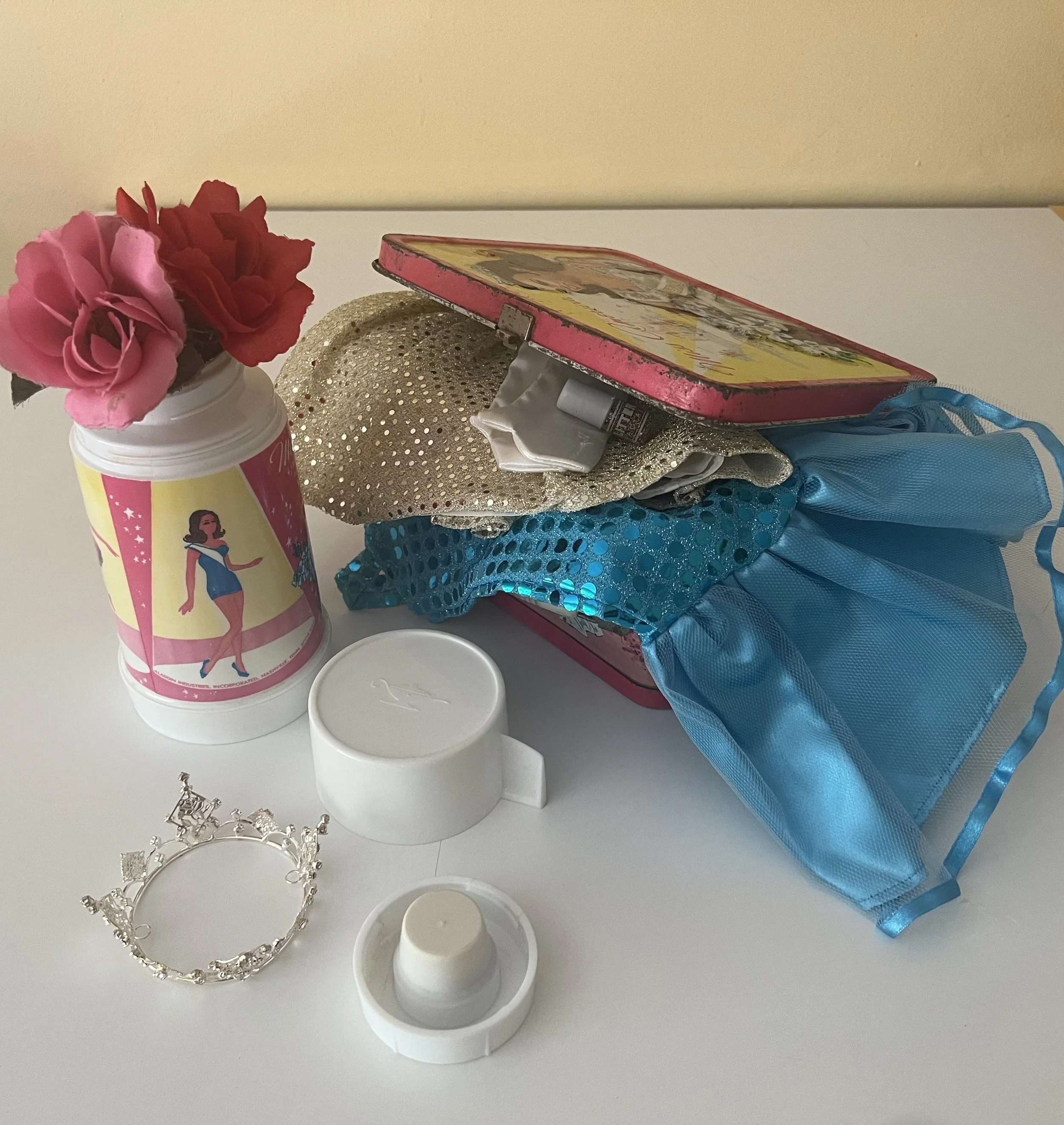 Miss America's Lunchbox thermos bathing and box.jpeg