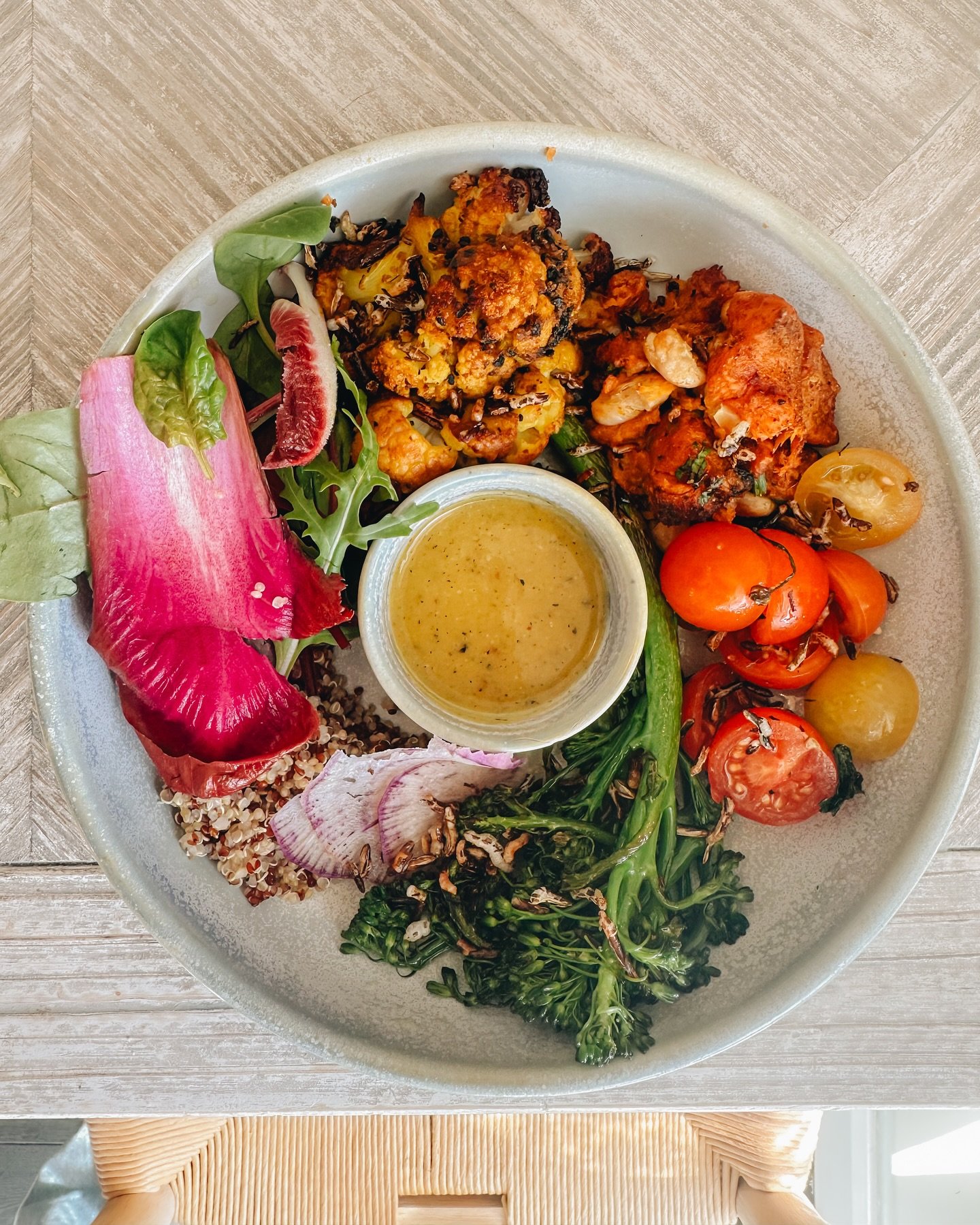 Happy bank holiday weekend to you all 🎉
How beautiful is our newly refreshed nourish bowl from Brigg&rsquo;s updated menu looking? The perfect option for a light lunch, packed full of flavour