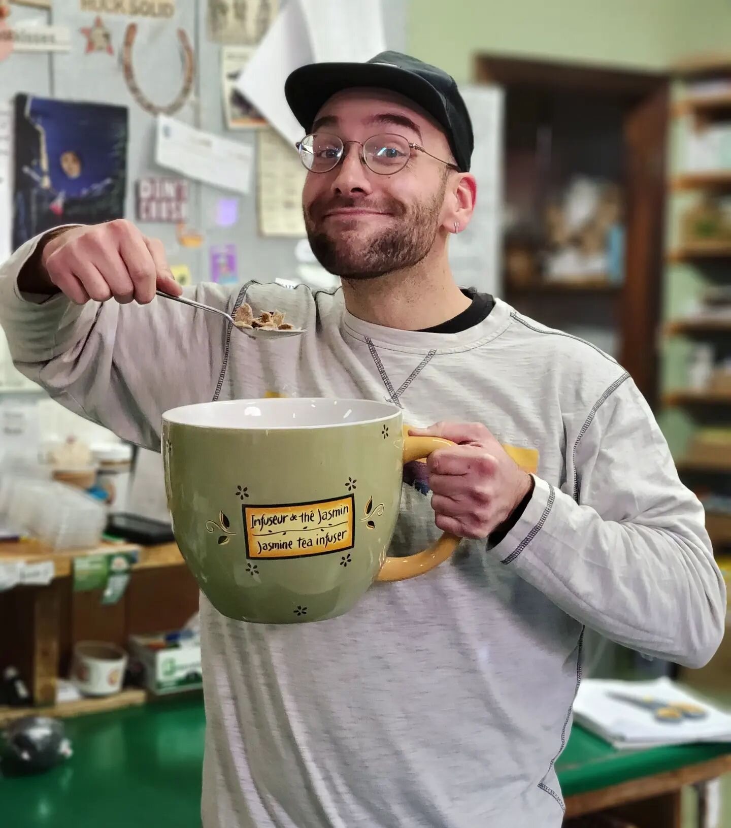 Some days call for a very LARGE bowl of cereal! This guy, he keeps us smiling!

#funatwork #hungerpains #allinadayswork