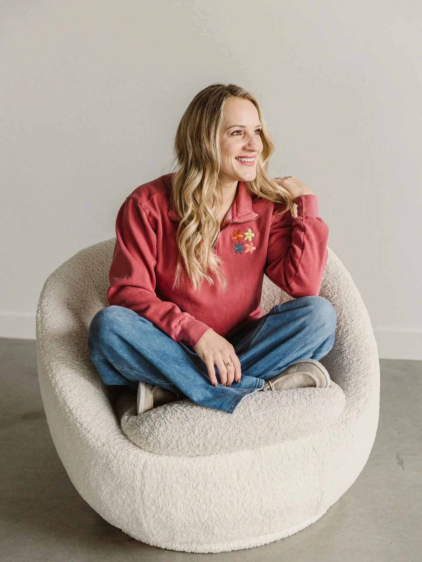 Just gonna boop a few little sneak peeks on your grid this evening. 😏🤗🤭 Which one do you want to see more of?! 

SPRING DROP launches at Brunch &amp; Blooms on March 21st, and online March 27th at 12pm CST at evermoreblooms.org 💐🎉

@evermorebloo